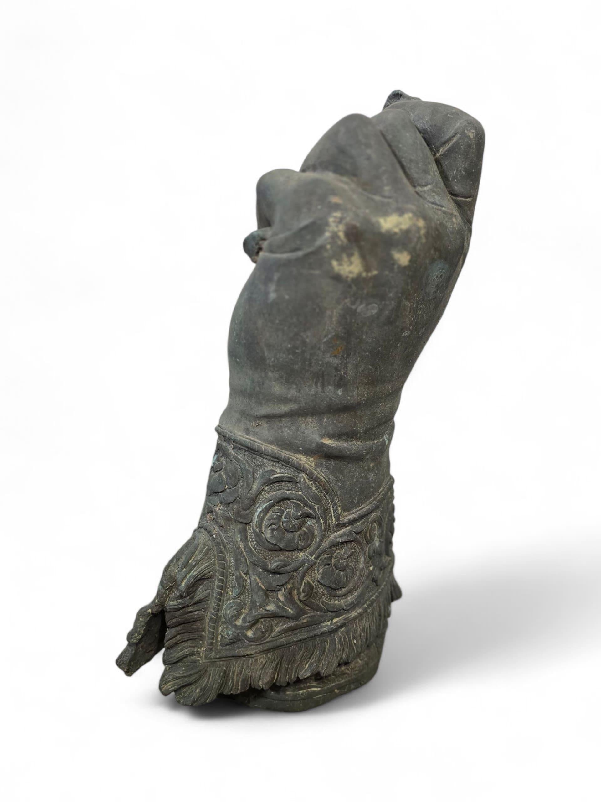 Grande mano in bronzo di Pietro Tacca - di Fernando Sánchez Castillo in vendita 1