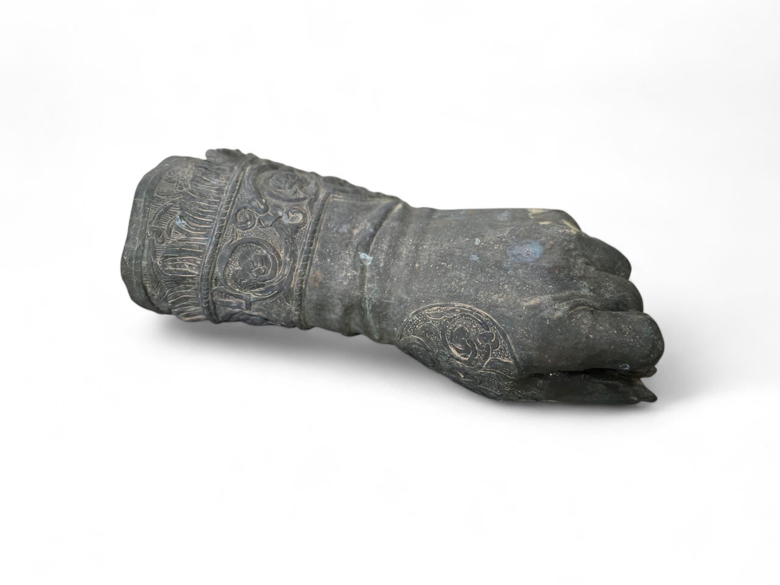 Grande mano in bronzo di Pietro Tacca - di Fernando Sánchez Castillo in vendita 3