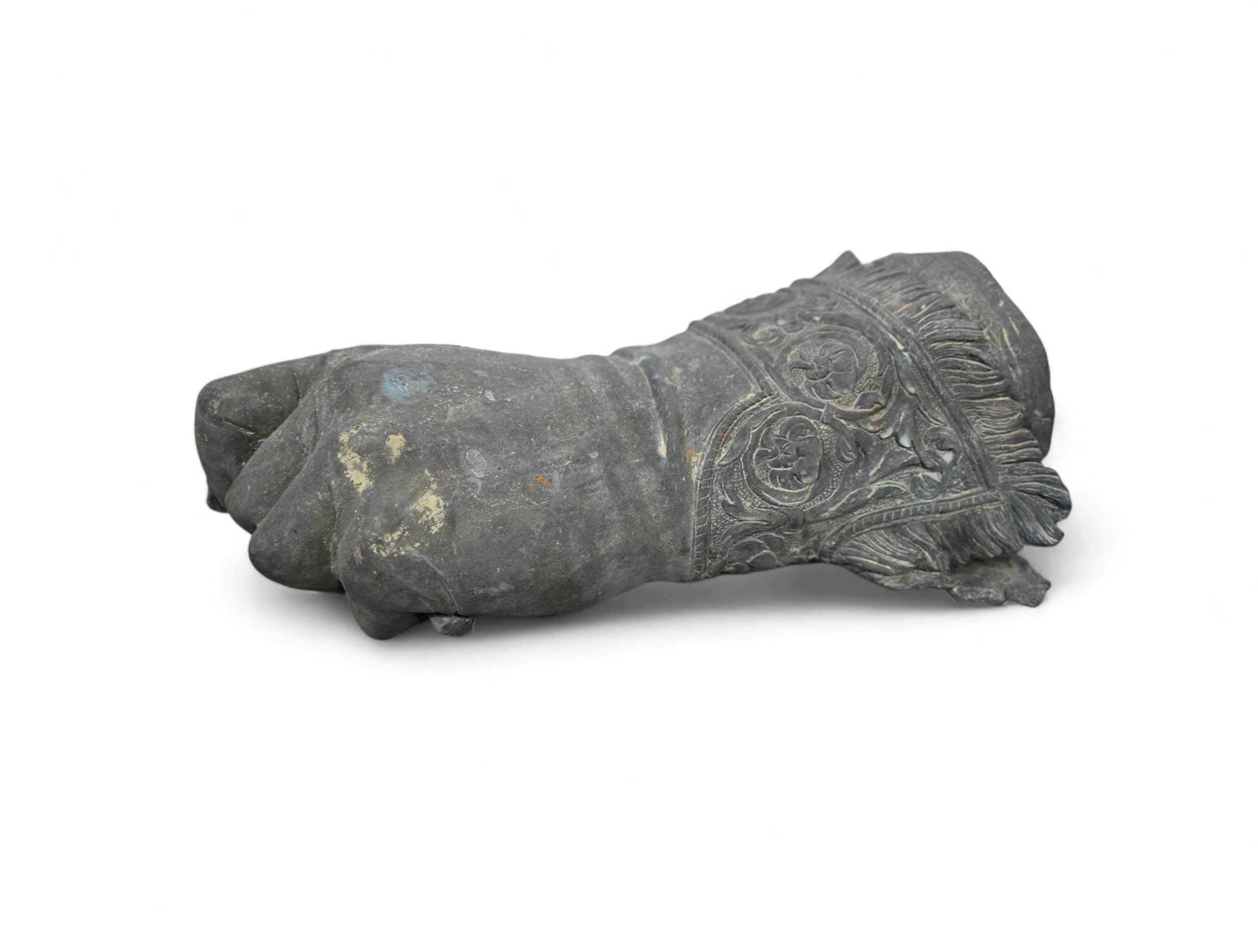 Grande mano in bronzo di Pietro Tacca - di Fernando Sánchez Castillo in vendita 4