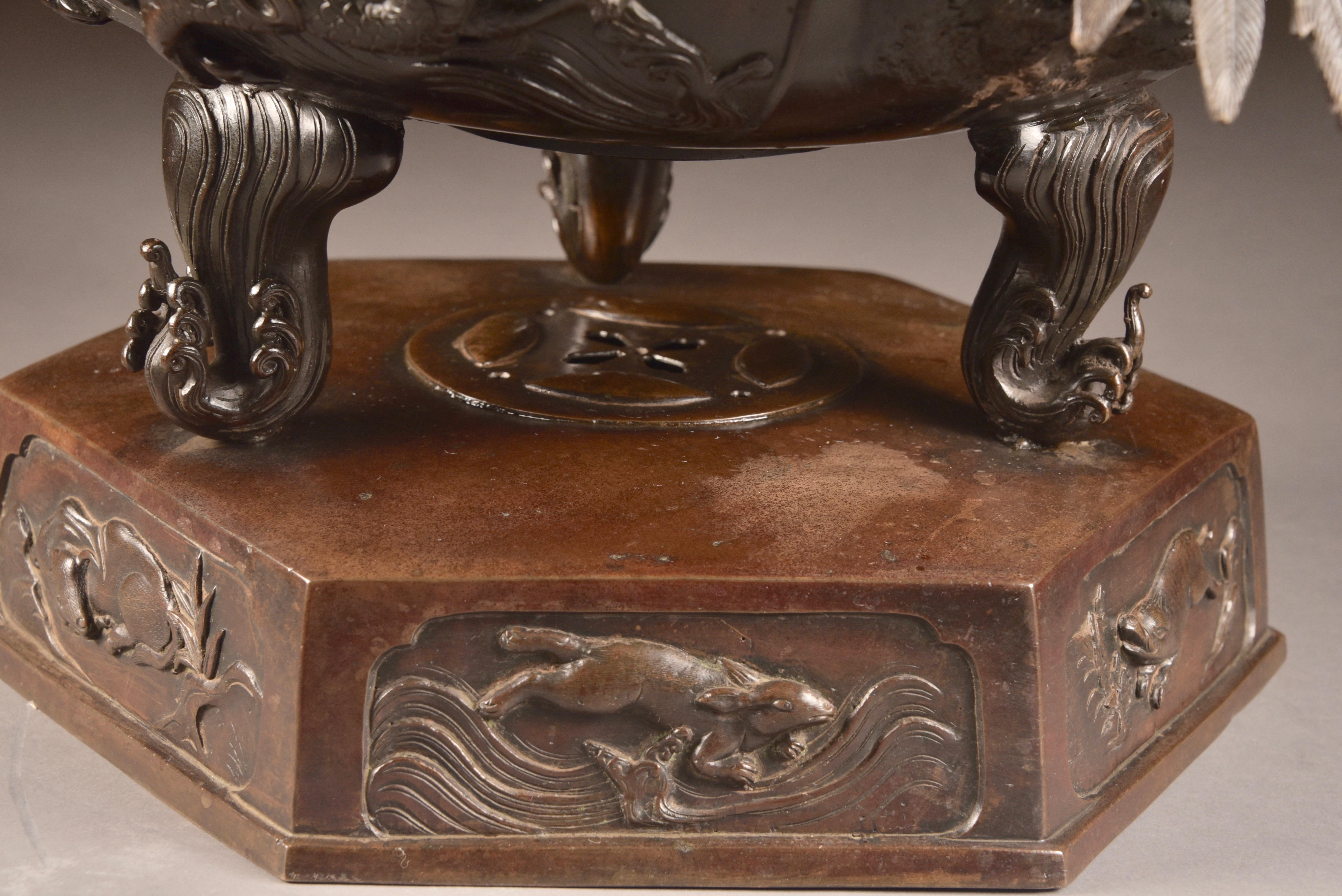 Bronze Incense Burner with Buddha and Phoenix Birds, Japan, Late 19th Century 6