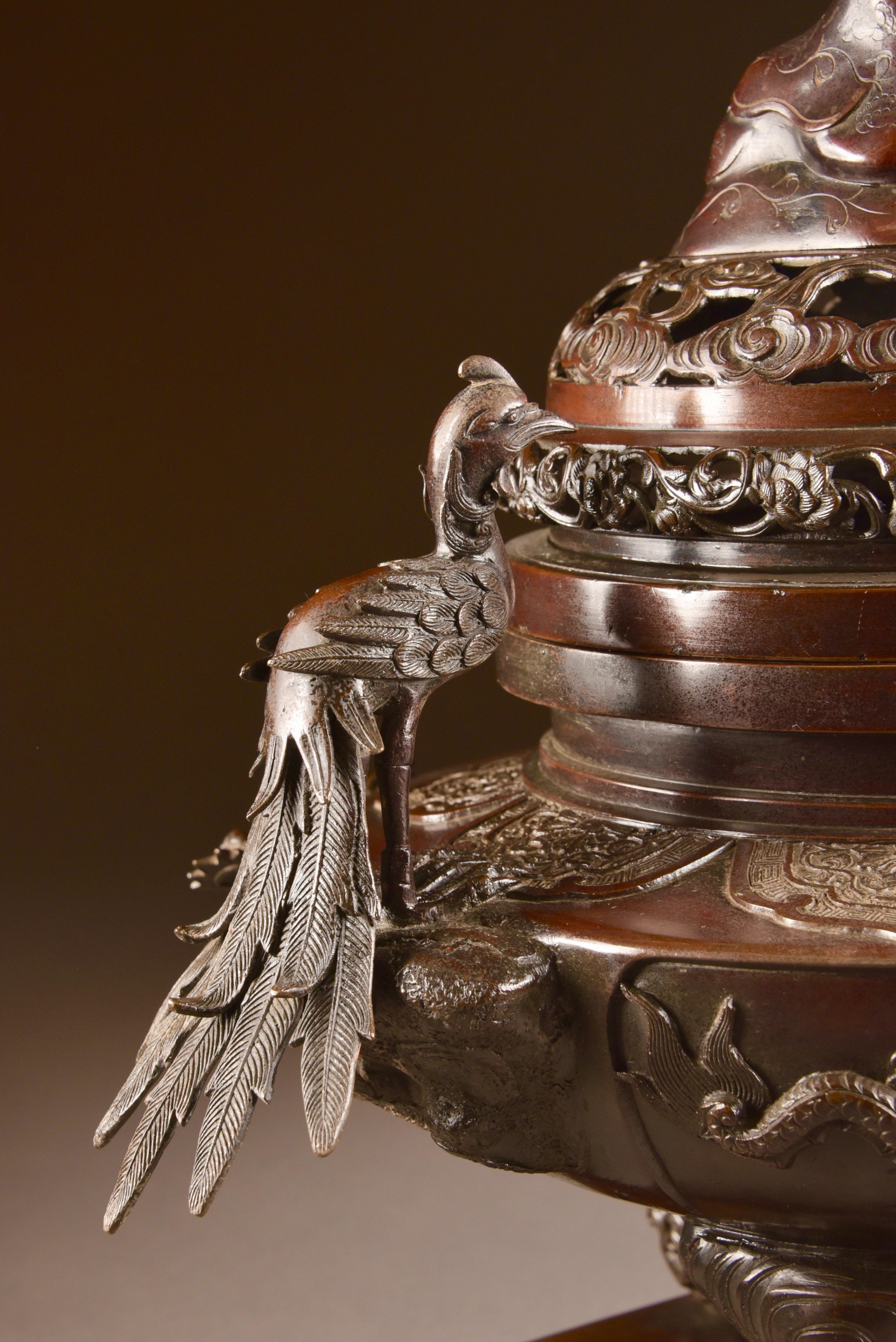 Bronze Incense Burner with Buddha and Phoenix Birds, Japan, Late 19th Century 8