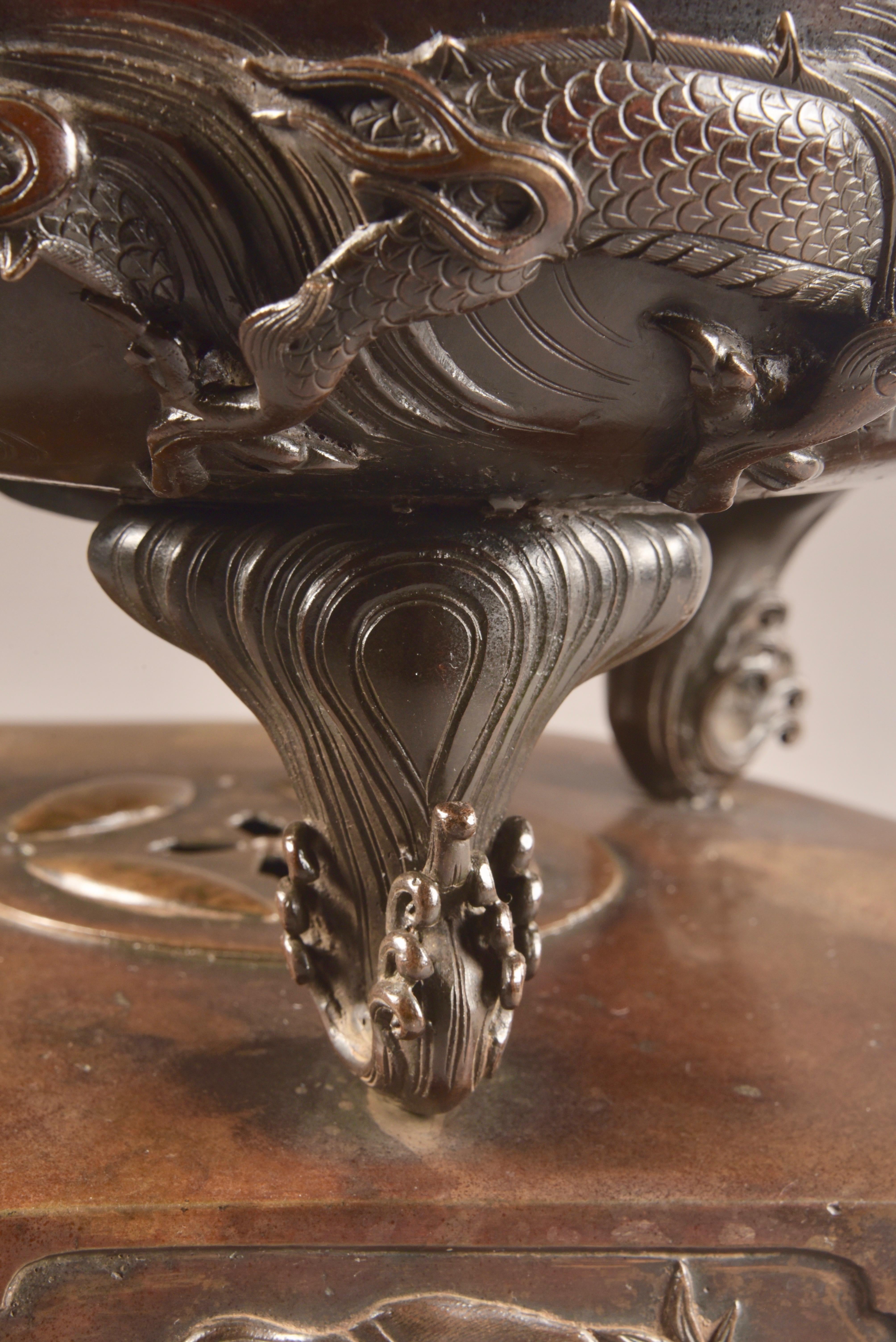 Bronze Incense Burner with Buddha and Phoenix Birds, Japan, Late 19th Century 15