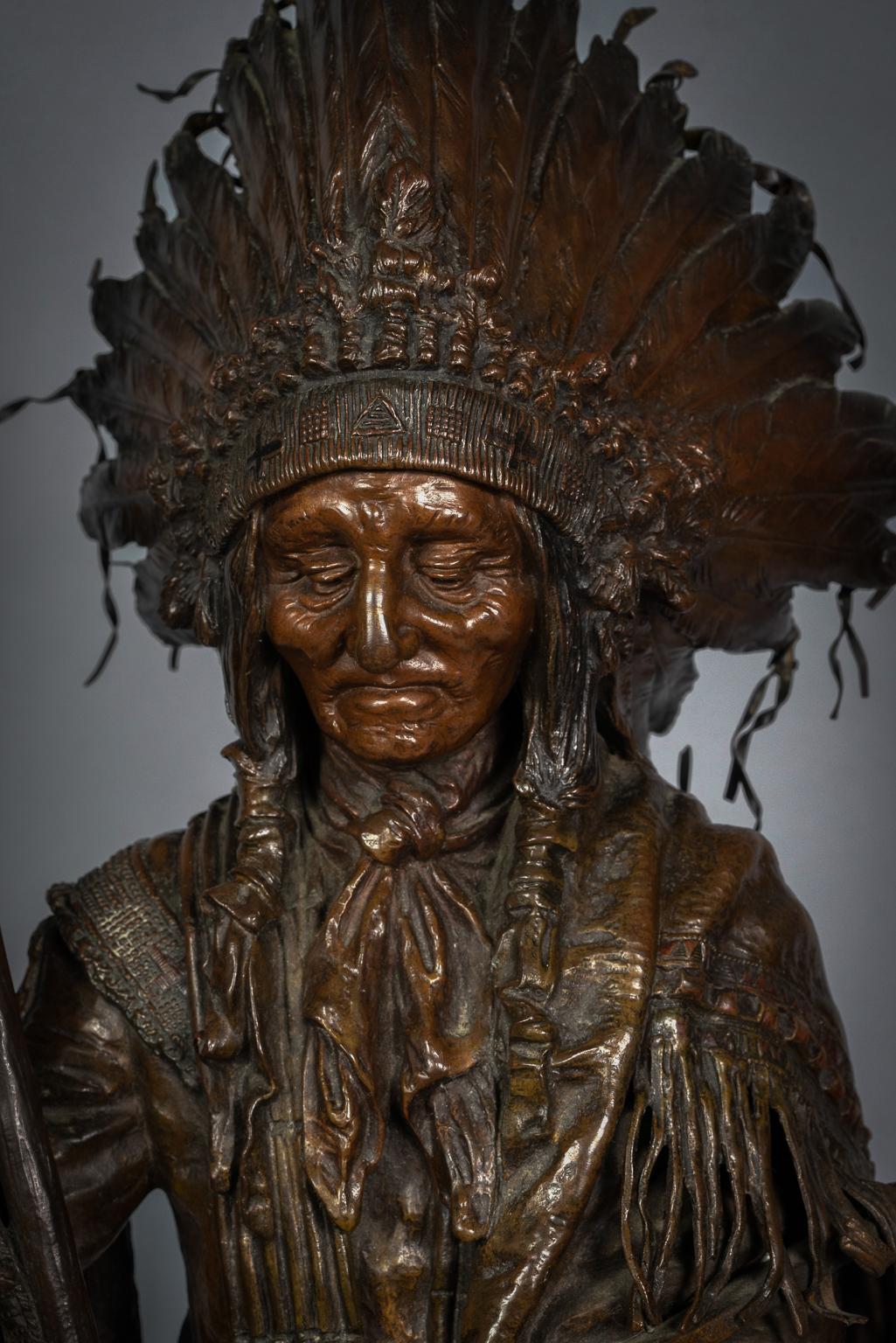 Großer indischer Bronze-Indianer, „Peace“, von Carl Kauba, 1865-1922 (amerikanisch) im Angebot