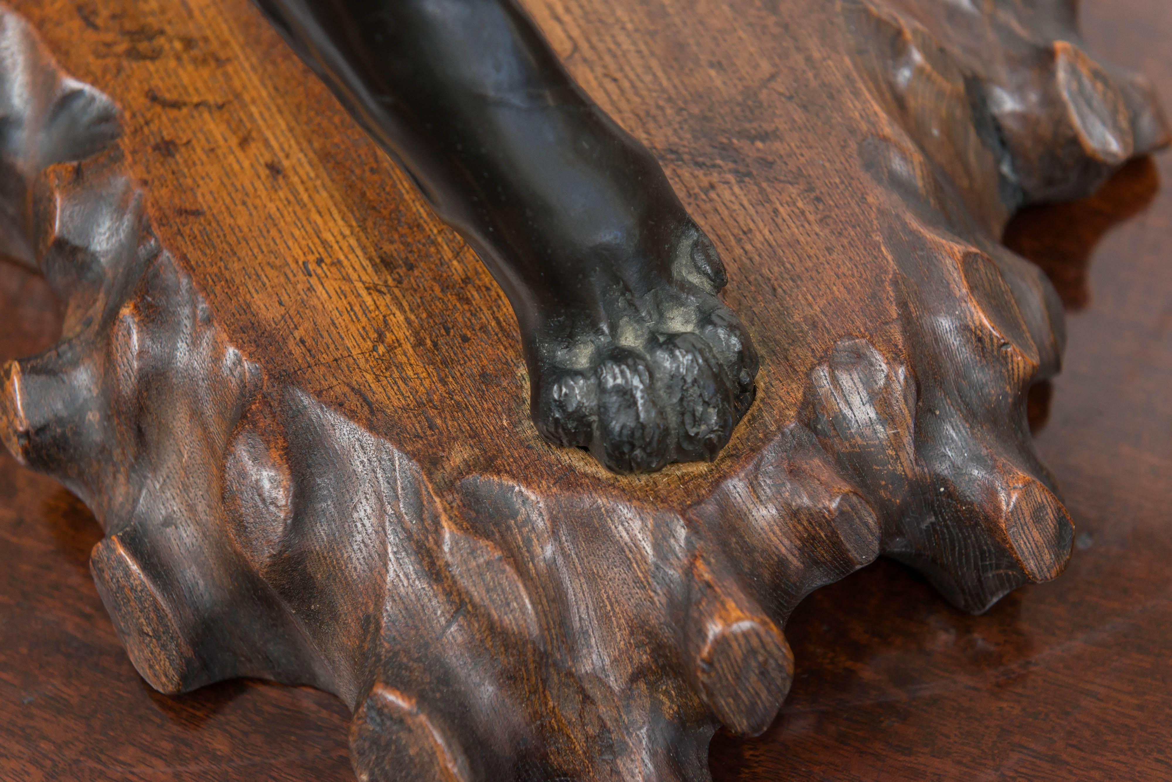 Large Bronze Japanese Meiji Period Tiger on a Natural Carved Wood Base In Good Condition In San Francisco, CA
