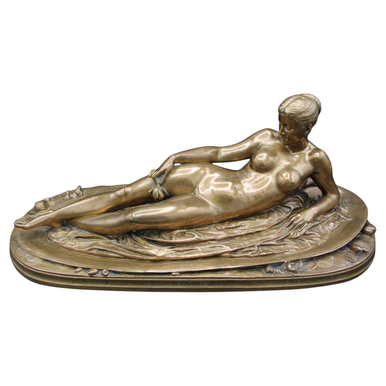 Grande donna nuda distesa in bronzo di Thomas Nelson Maclean Art Nouveau in vendita