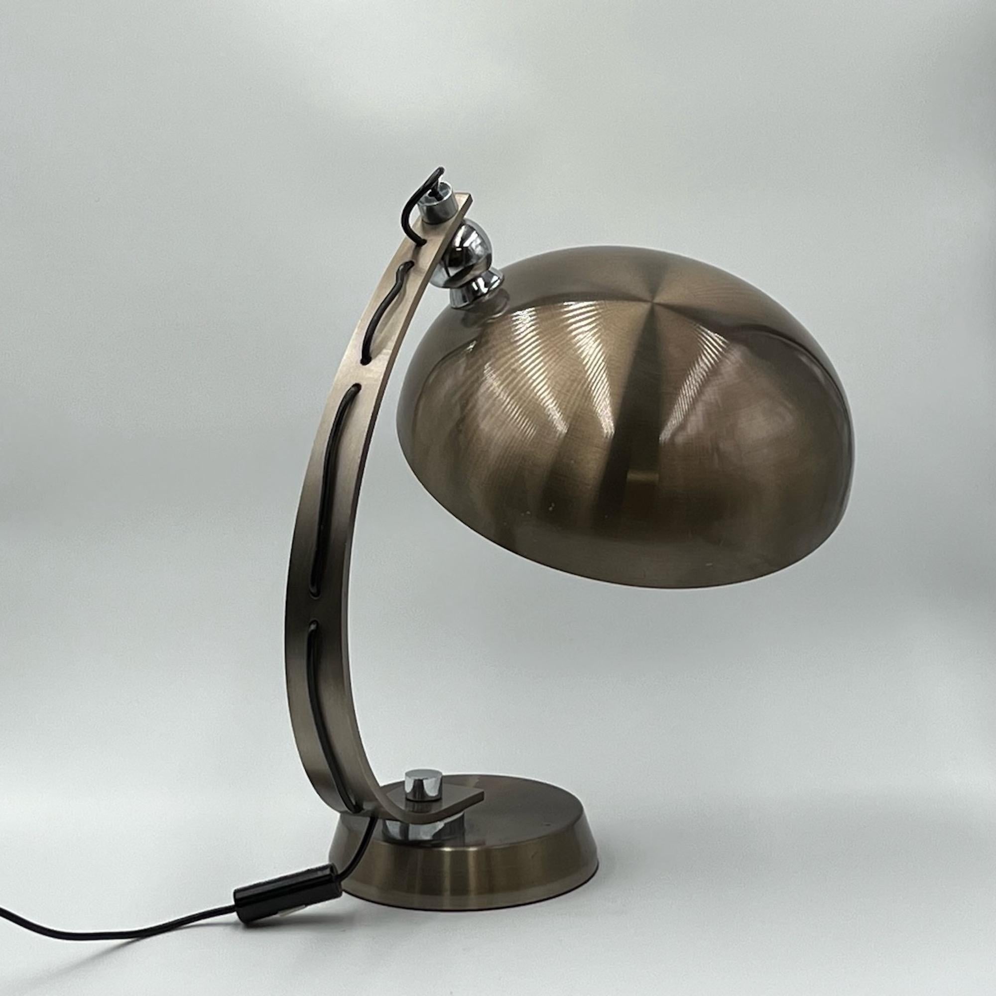 Late 20th Century Large Bronze Metal Table Lamp Arredoluce, Italy, 1970s For Sale