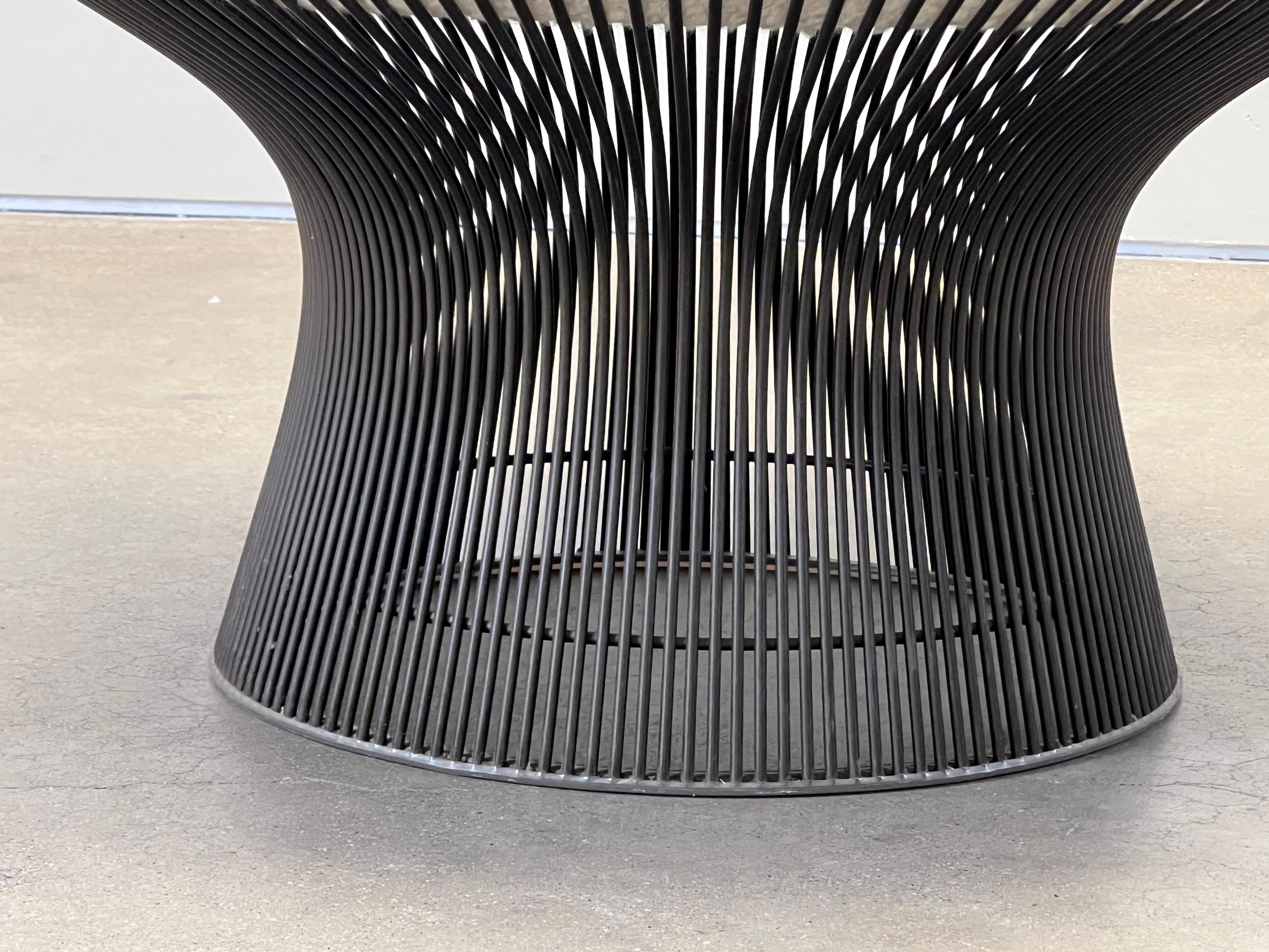 Grand pouf en bronze de Warren Platner en vente 1