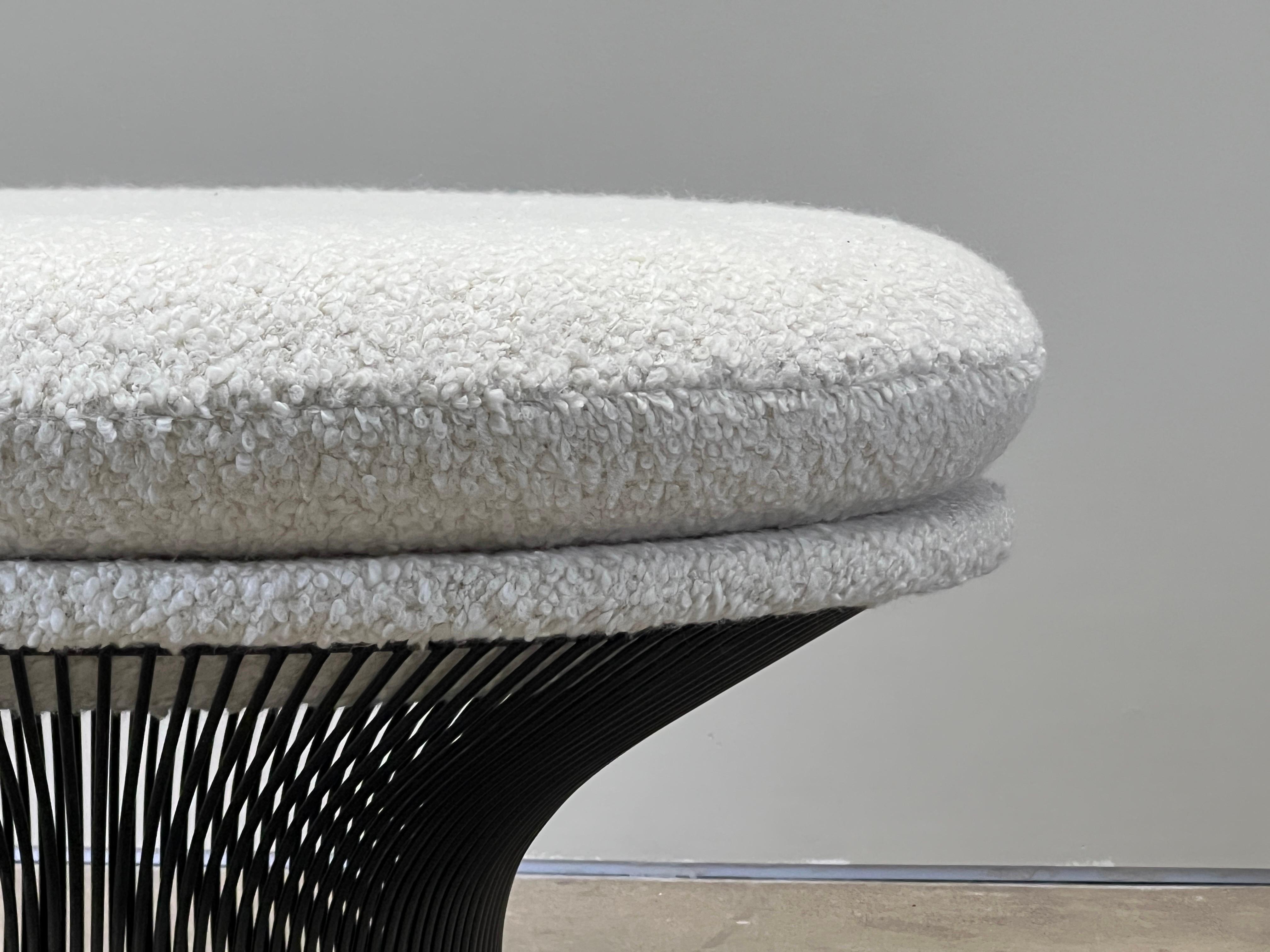 Grand pouf en bronze de Warren Platner en vente 2