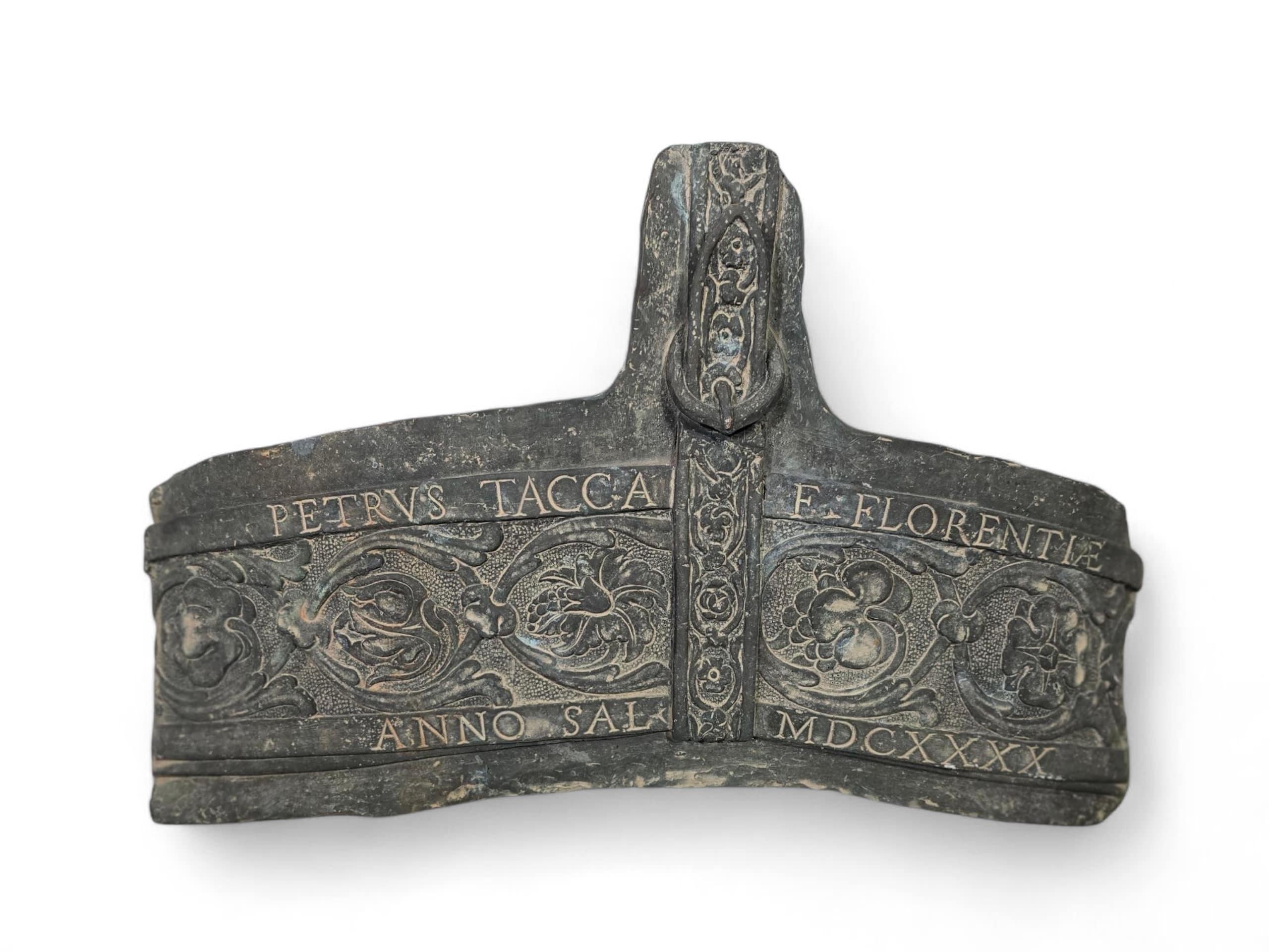 Impressionante scultura in bronzo che ricalca l'originale di Pietro Tacca, originariamente creata a Firenze per il re Filippo IV di Spagna.
Questa reinterpretazione del XX secolo è stata eseguita dal famoso scultore spagnolo Fernando Sánchez