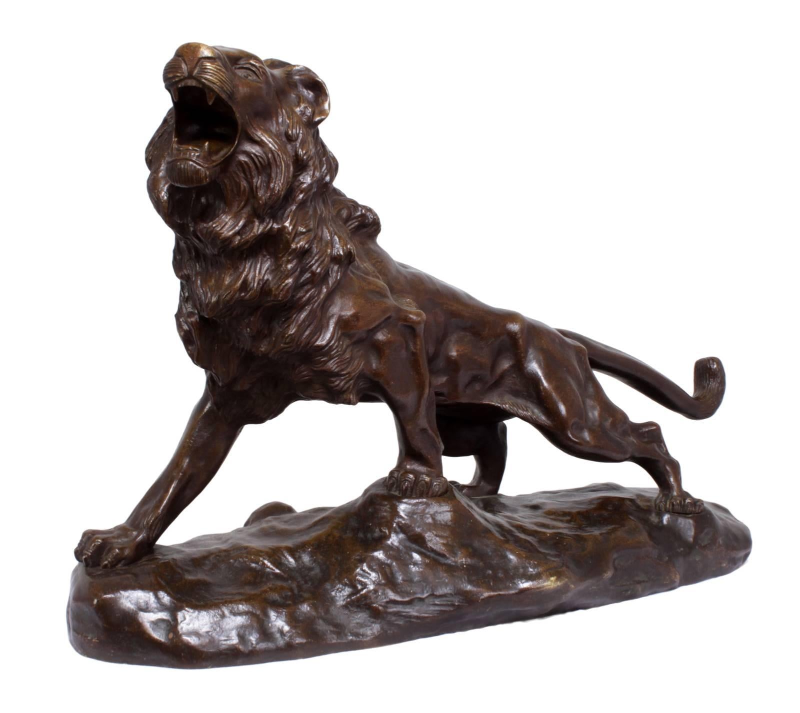 Large bronze sculpture of a lion by James Andrey 
large bronze casting of a lion on a rock by James Andrey cast circa 1925, with beautiful aging patina in very good condition (unsigned)
Age: 1925
Style: Sculpture
Material: Bronze
Condition: