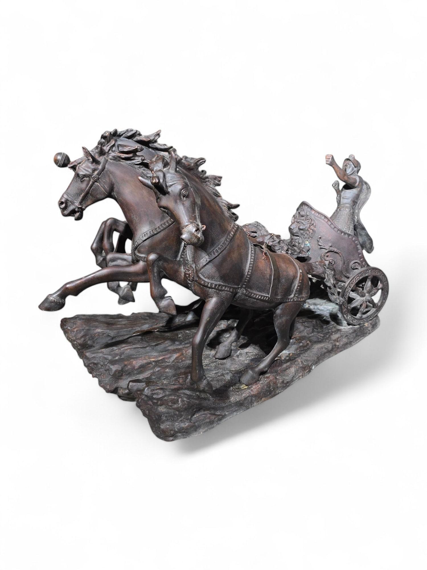 Grande scultura in bronzo di biga romana - 120 cm in vendita 6