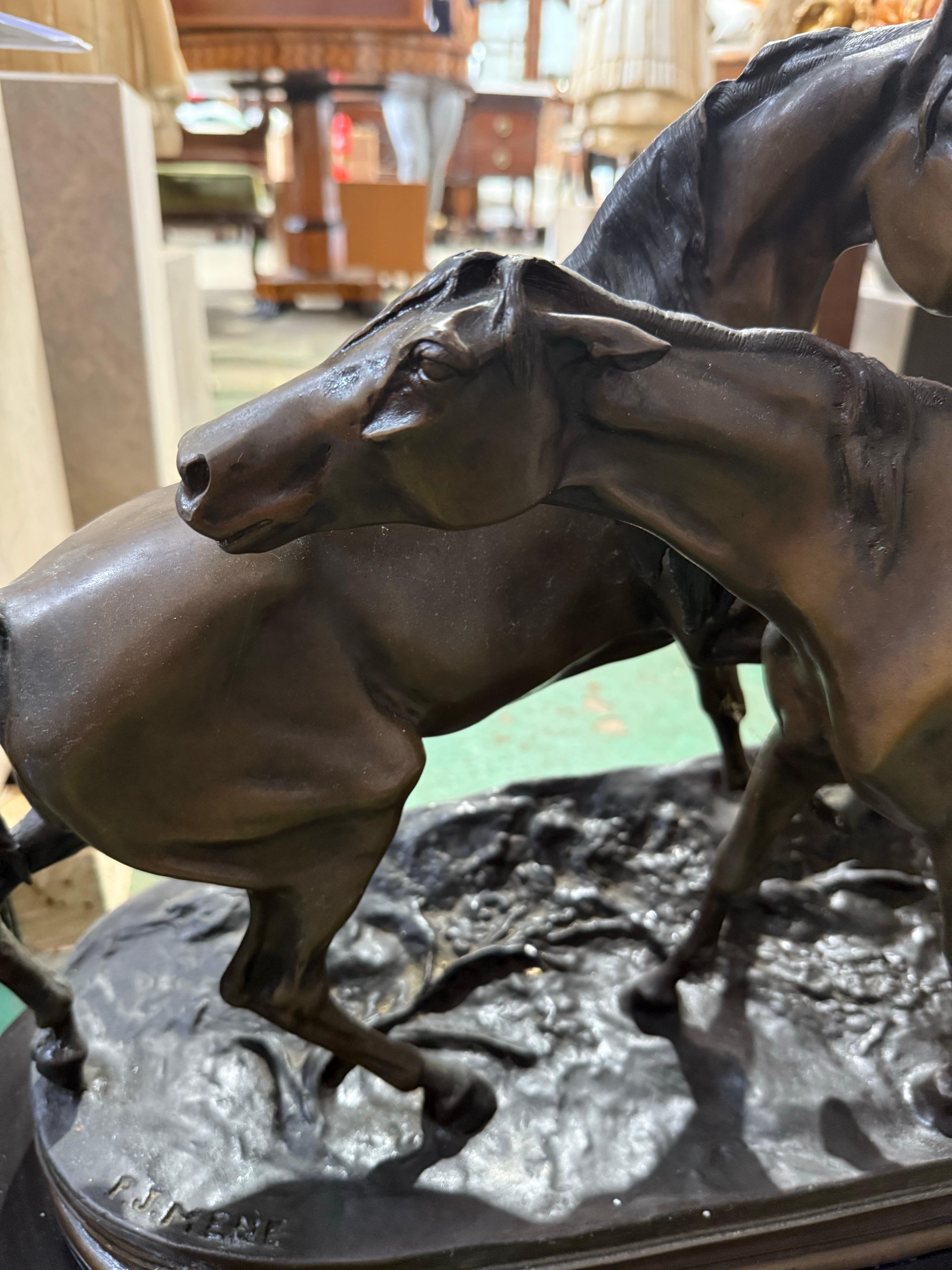 Bronzo Grande scultura in bronzo di due cavalli - Dopo Pierre Jules Mêne in vendita