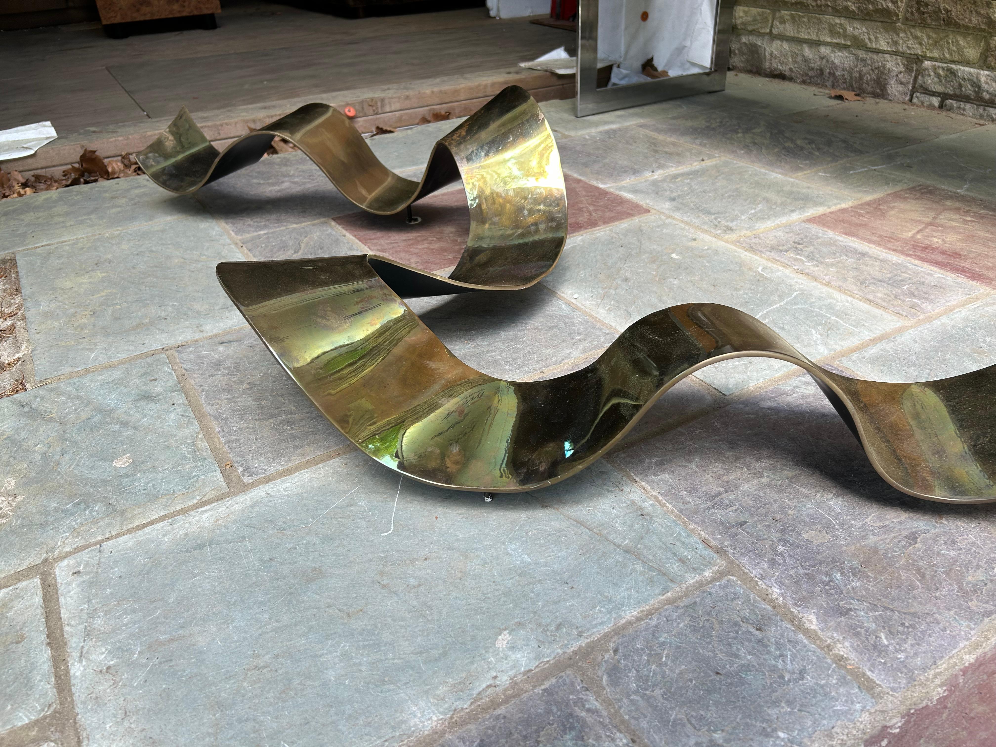 Grande scultura da parete in bronzo con nastro di Silas Seandel, metà del secolo scorso. in vendita 3