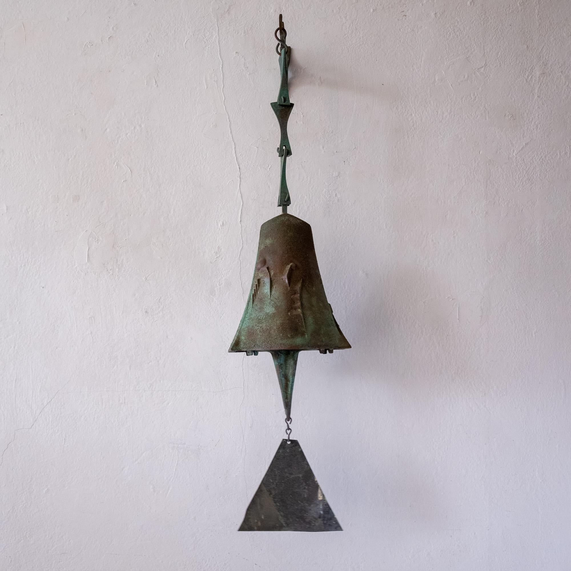 Large vintage bronze Cosanti bell by Paolo Soleri. A hanging bracket is included. Fantastic patina and a great sound.