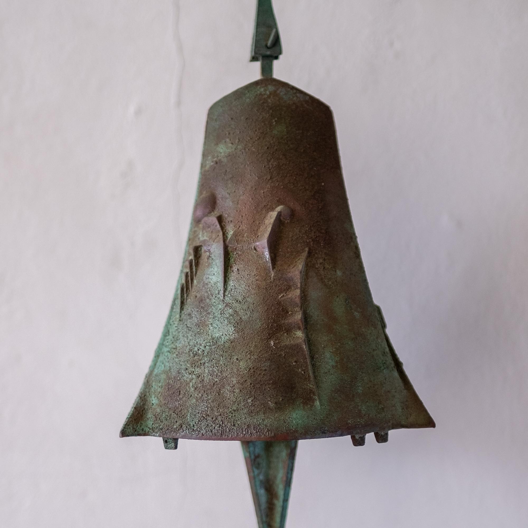 Large Bronze Soleri Bell and Hanging Bracket In Good Condition In San Diego, CA