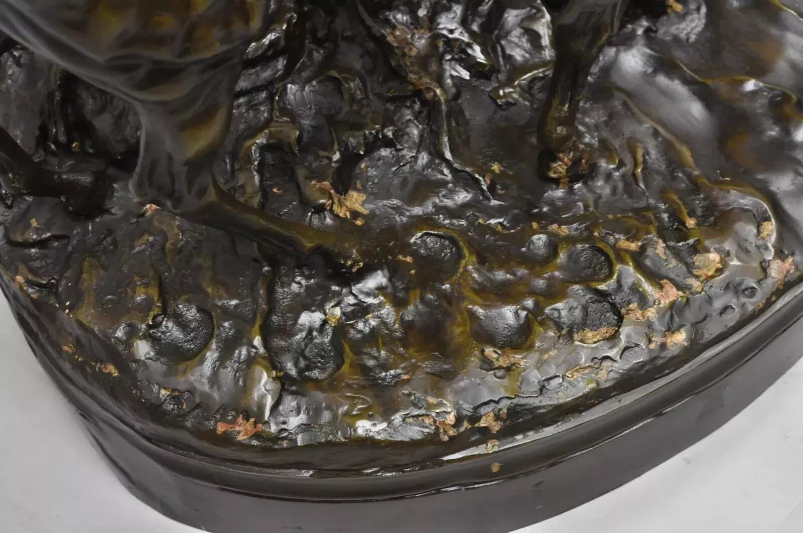 Grande statua in bronzo con 3 cavalieri a caccia di scene di caccia di Evgeny Alexandrovich Lanceray in vendita 2