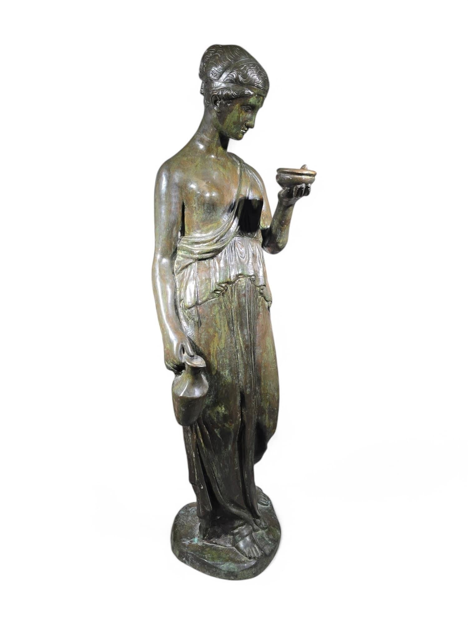 Grande statua di bronzo - Ebe - Dea della giovinezza in vendita 6