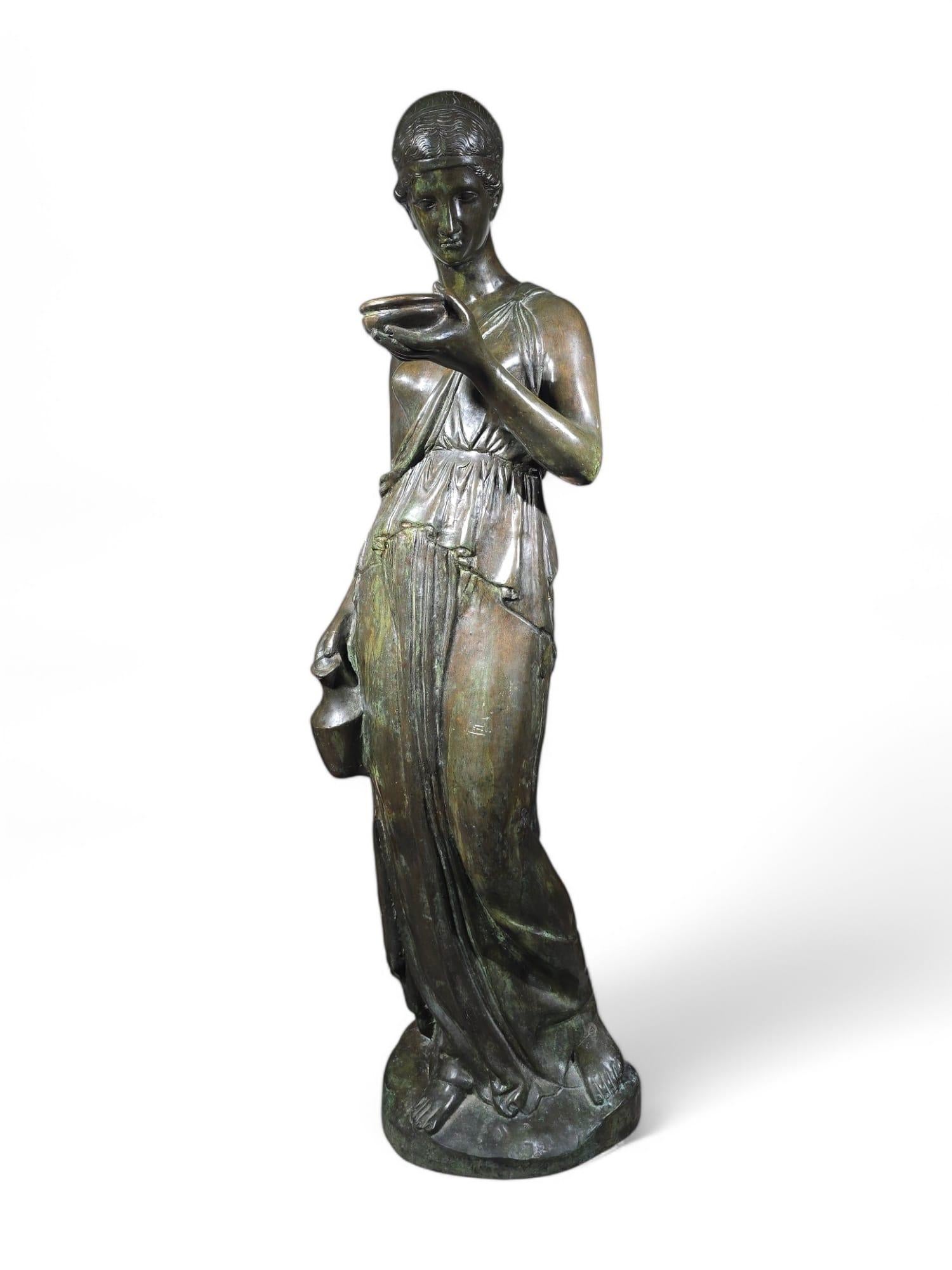 Questa squisita scultura in bronzo, 