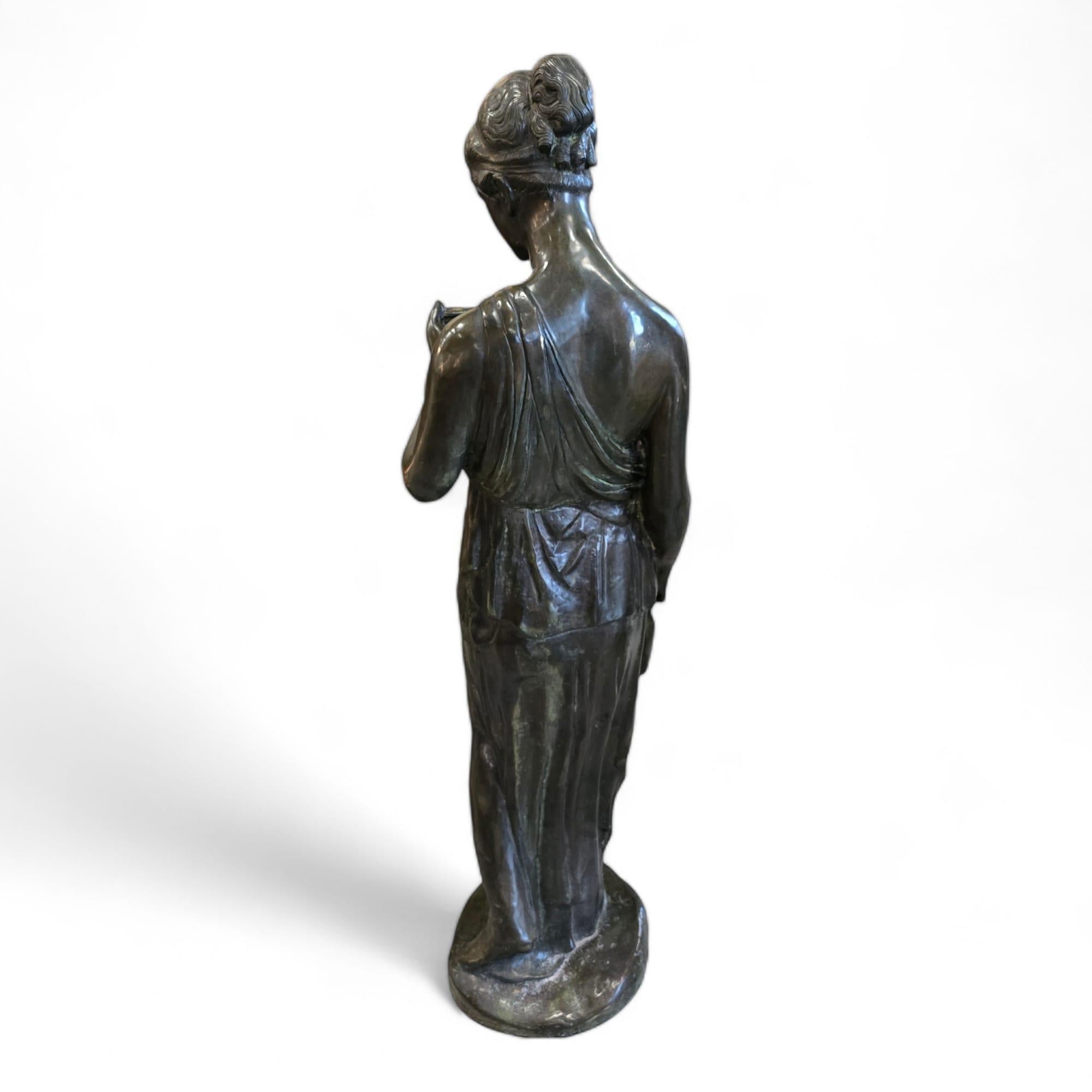 Grande statua di bronzo - Ebe - Dea della giovinezza in vendita 4