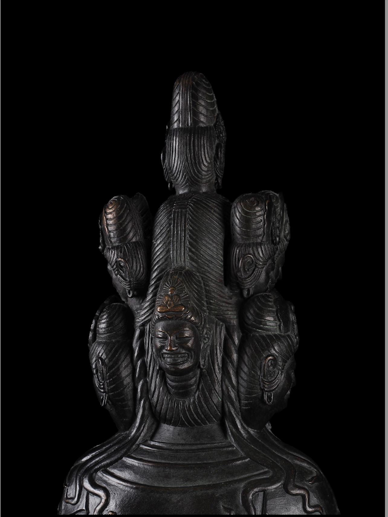 Grande statue en bronze de Kannon à onze visages par Matsuhisa Shūrin (1926-1992) en vente 2