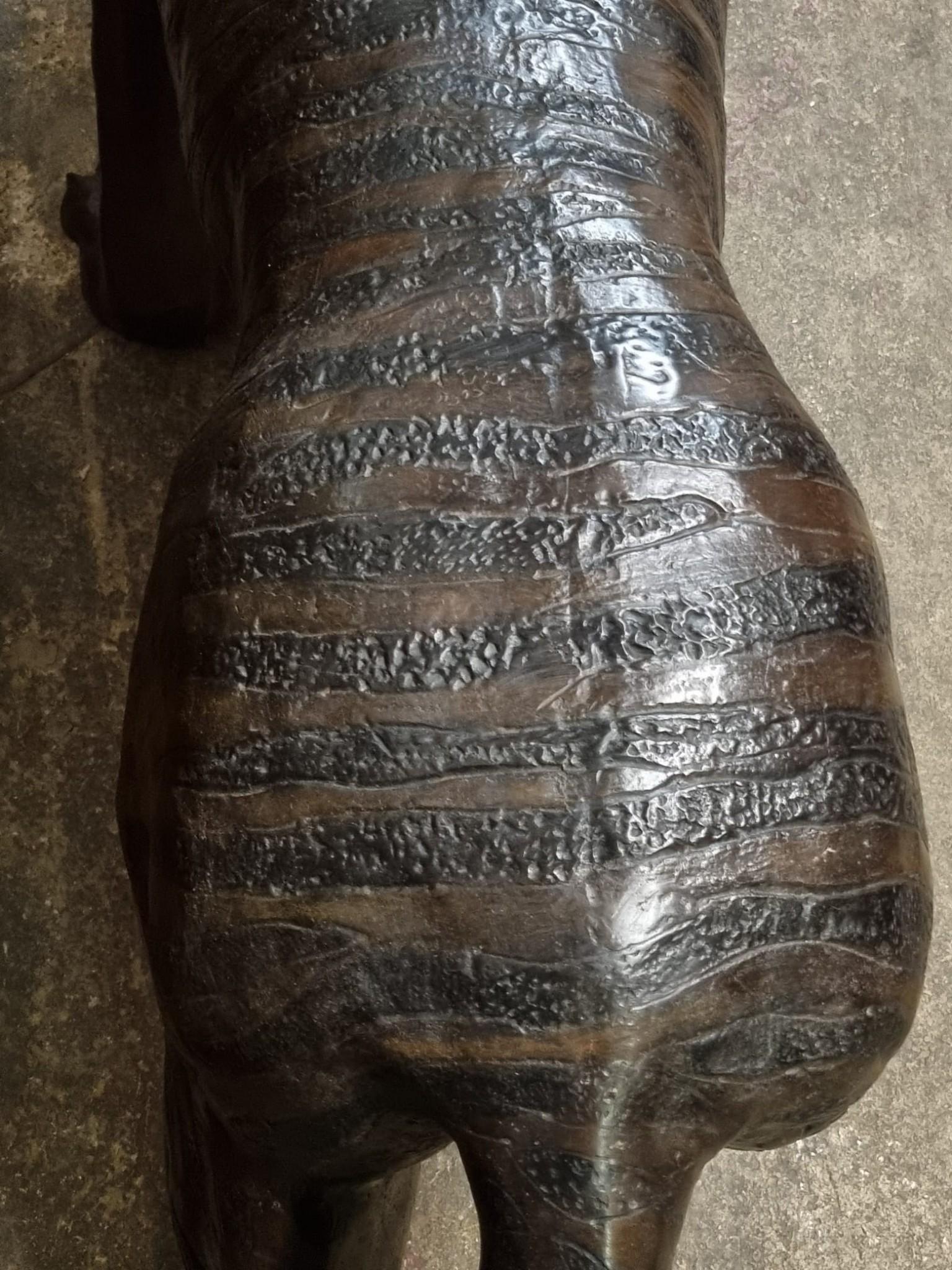 Grande statue de chat de tigre en bronze moulé avec panthère de lion en vente 4