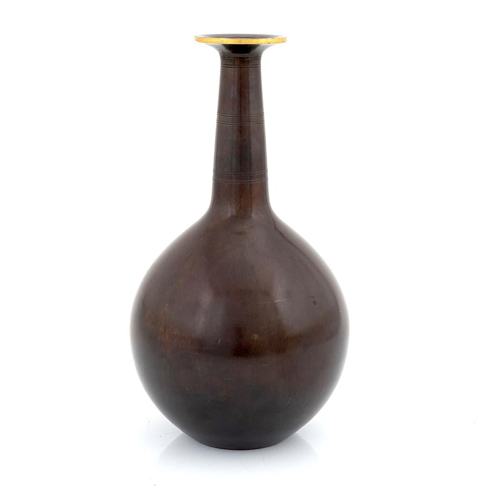Large bronze vase by Just Andersen, Denmark, circa 1930th.
Patinated bronze, marked with Just Andersen logo and model number B 2055.
Minor scratches.