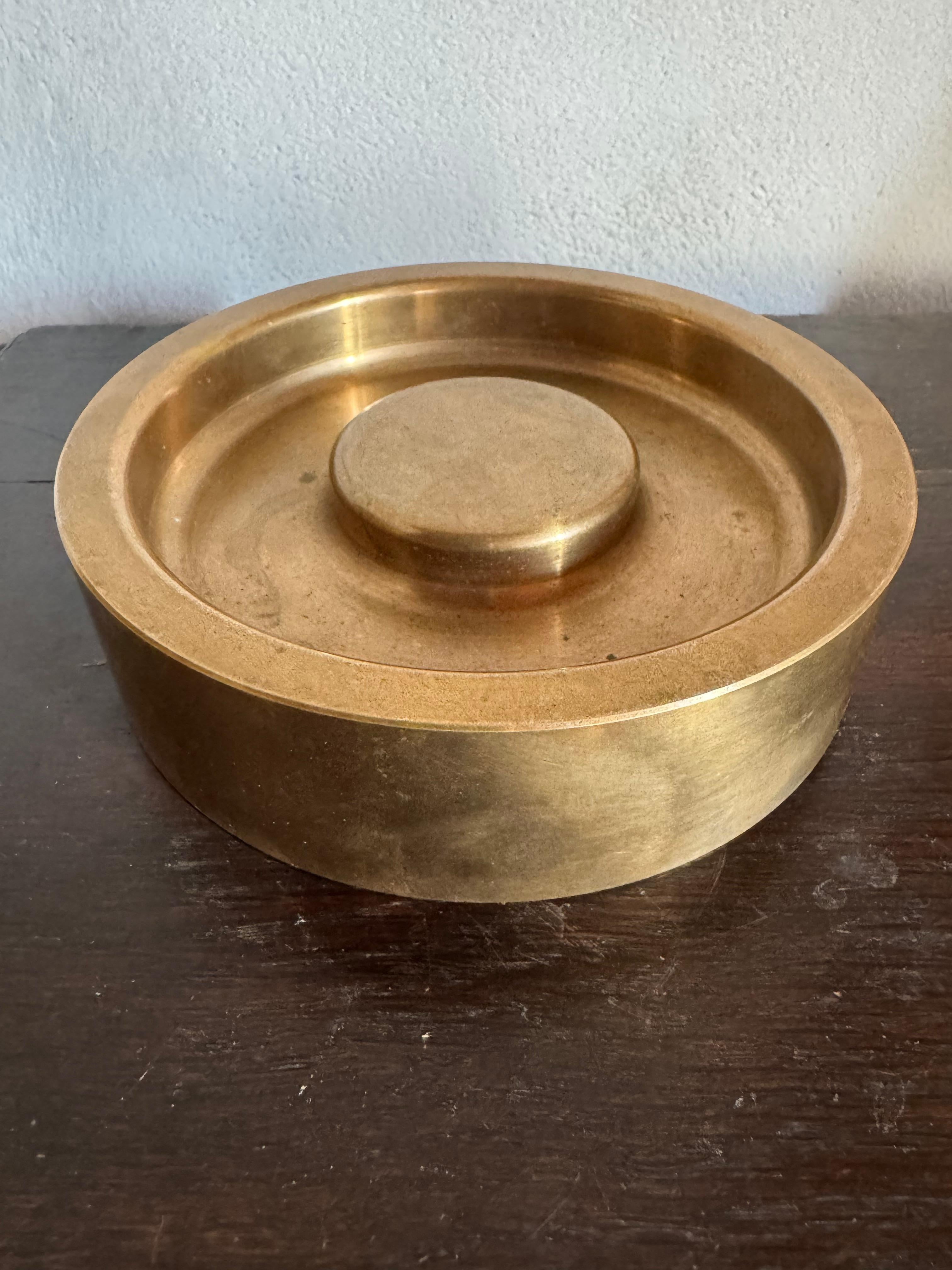 Large bronze vide poche In Good Condition For Sale In London, GB