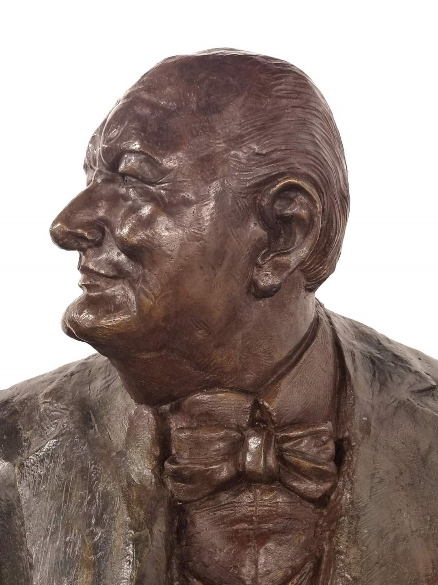 Large Bronze Winston Churchill Statue Seated British PM Casting For Sale 4