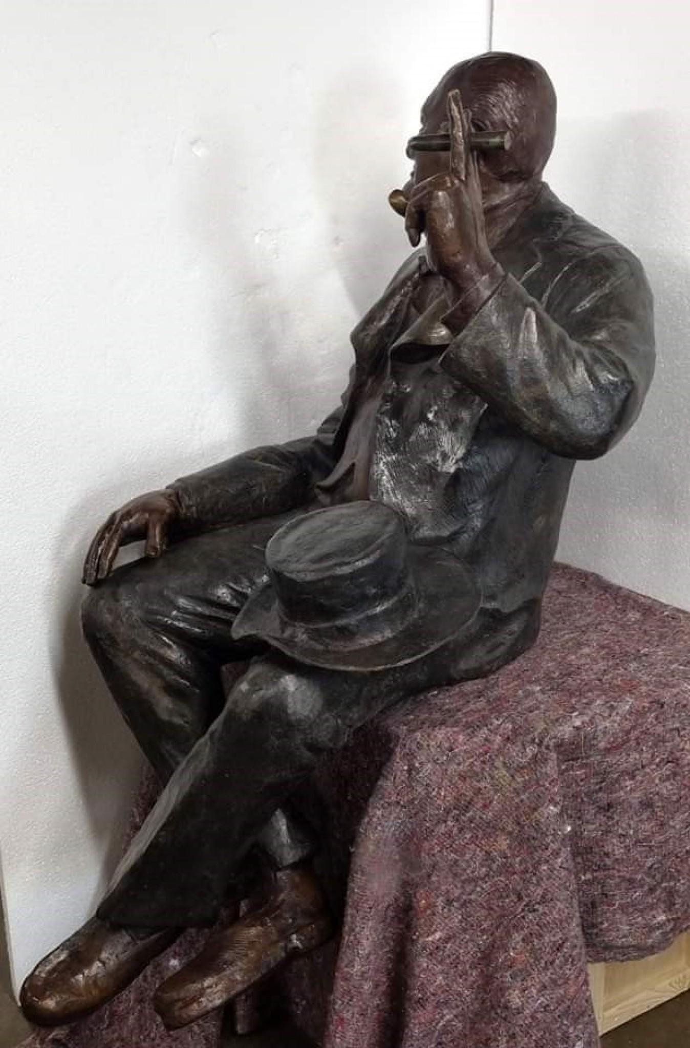 Large Bronze Winston Churchill Statue Seated British PM Casting For Sale 5