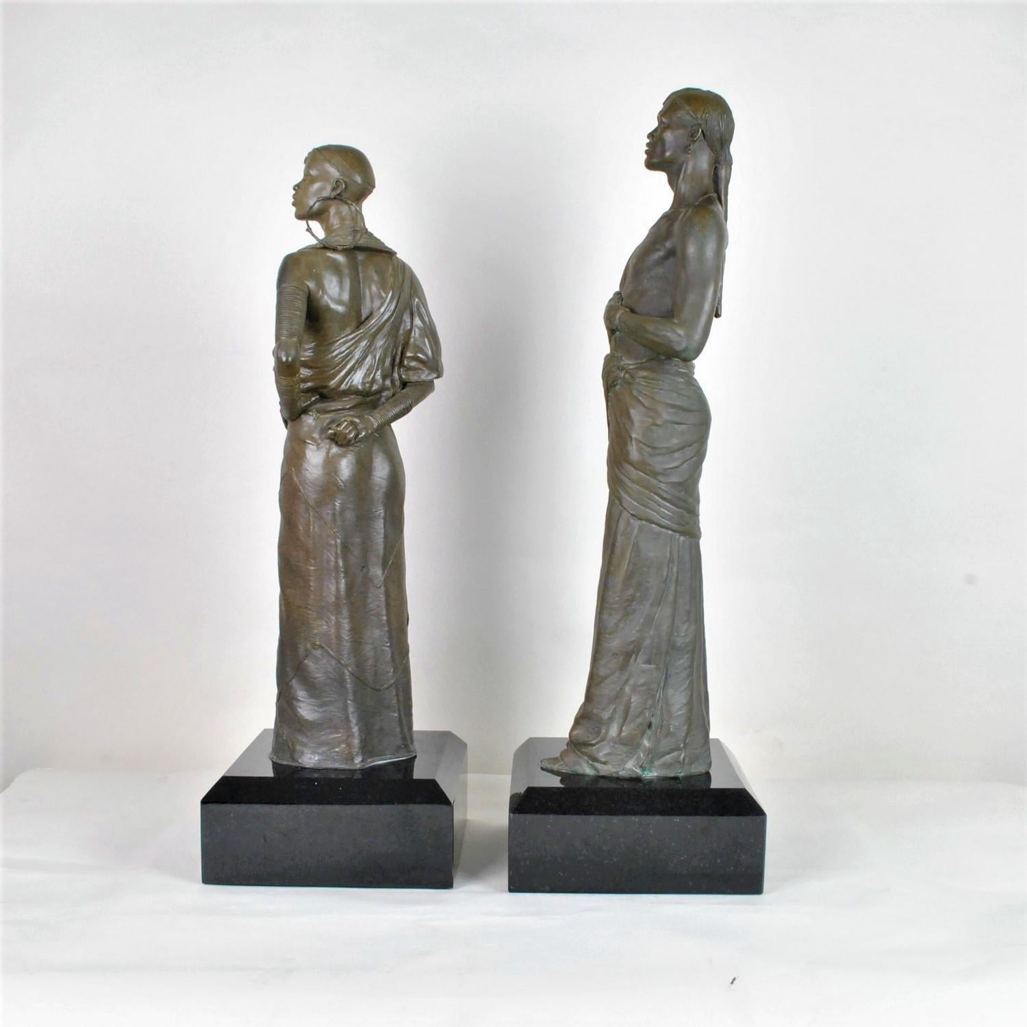 Large Bronzes Couple Of Maasai, XXth Century For Sale 8