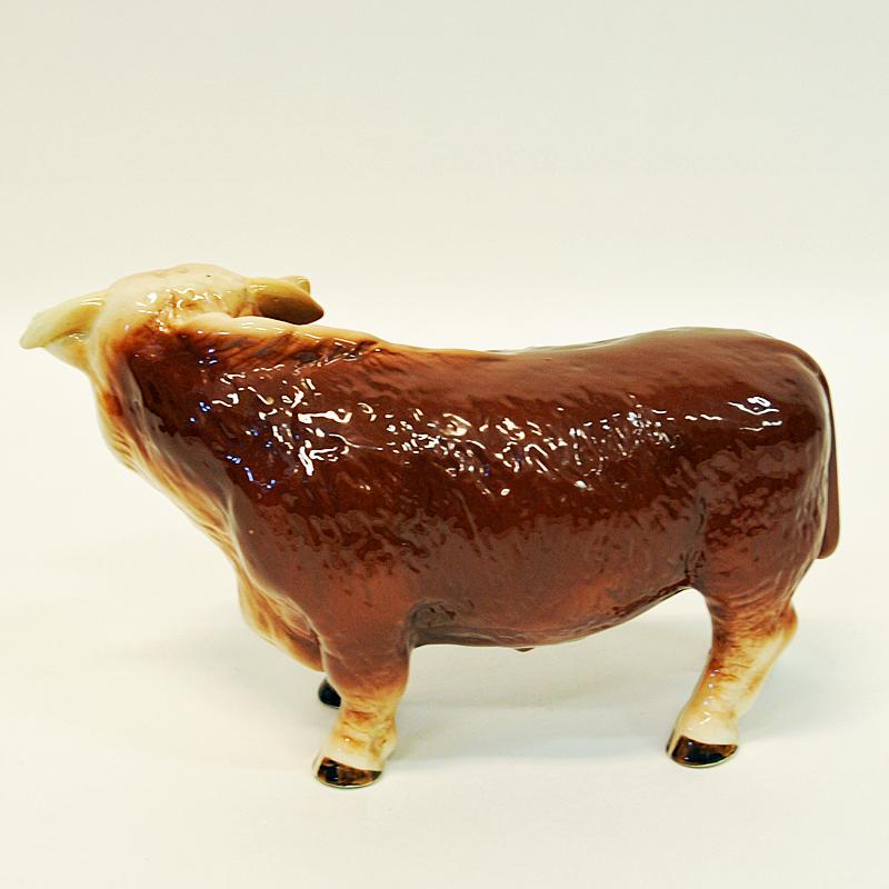 Large Brown and White Ceramic Hereford Bull, England, 1950s In Good Condition In Stockholm, SE