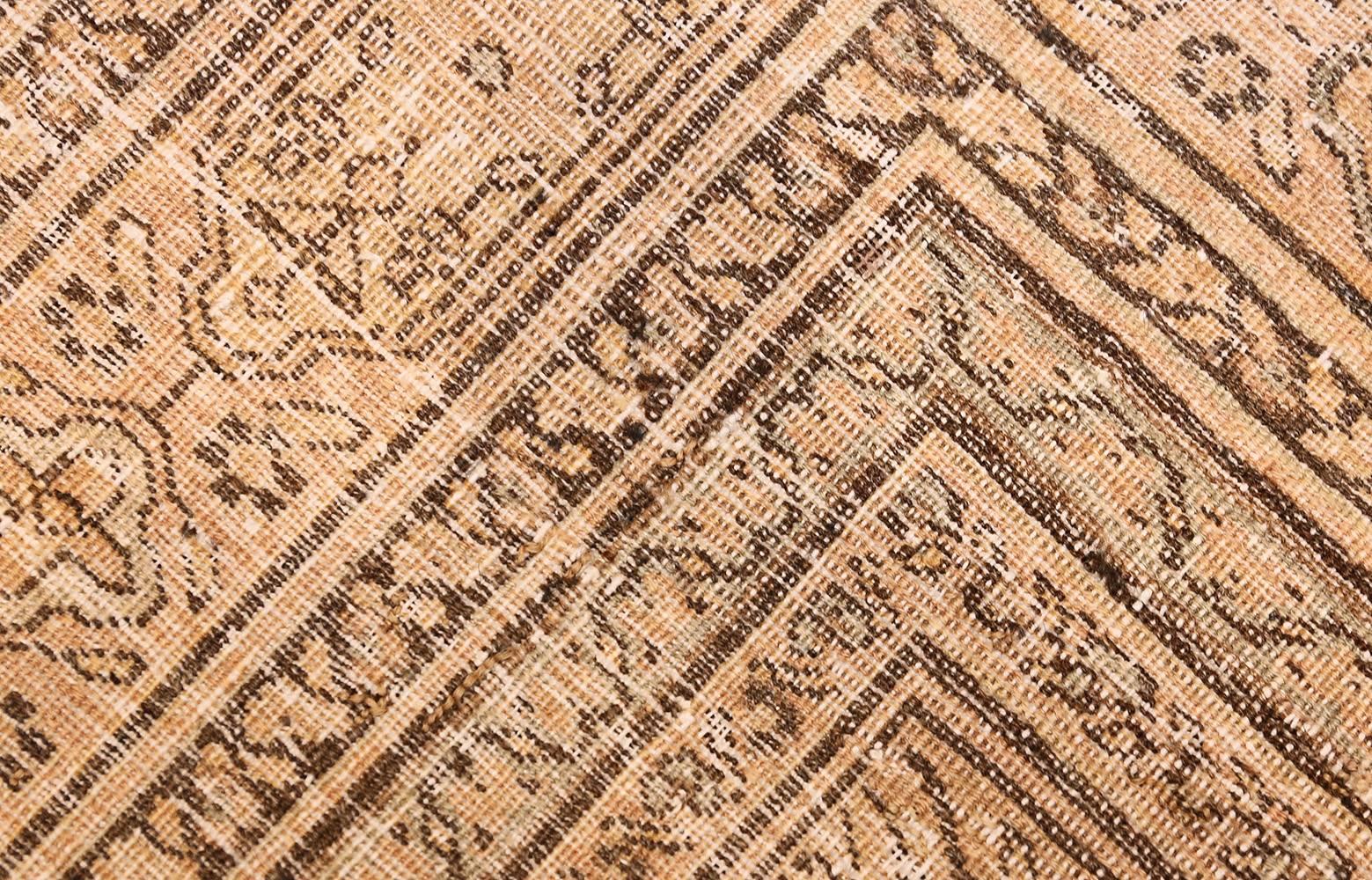 Antiker persischer Khorassan-Teppich. Größe: 11 Fuß 3 Zoll x 16 Fuß 3 Zoll (Persisch) im Angebot