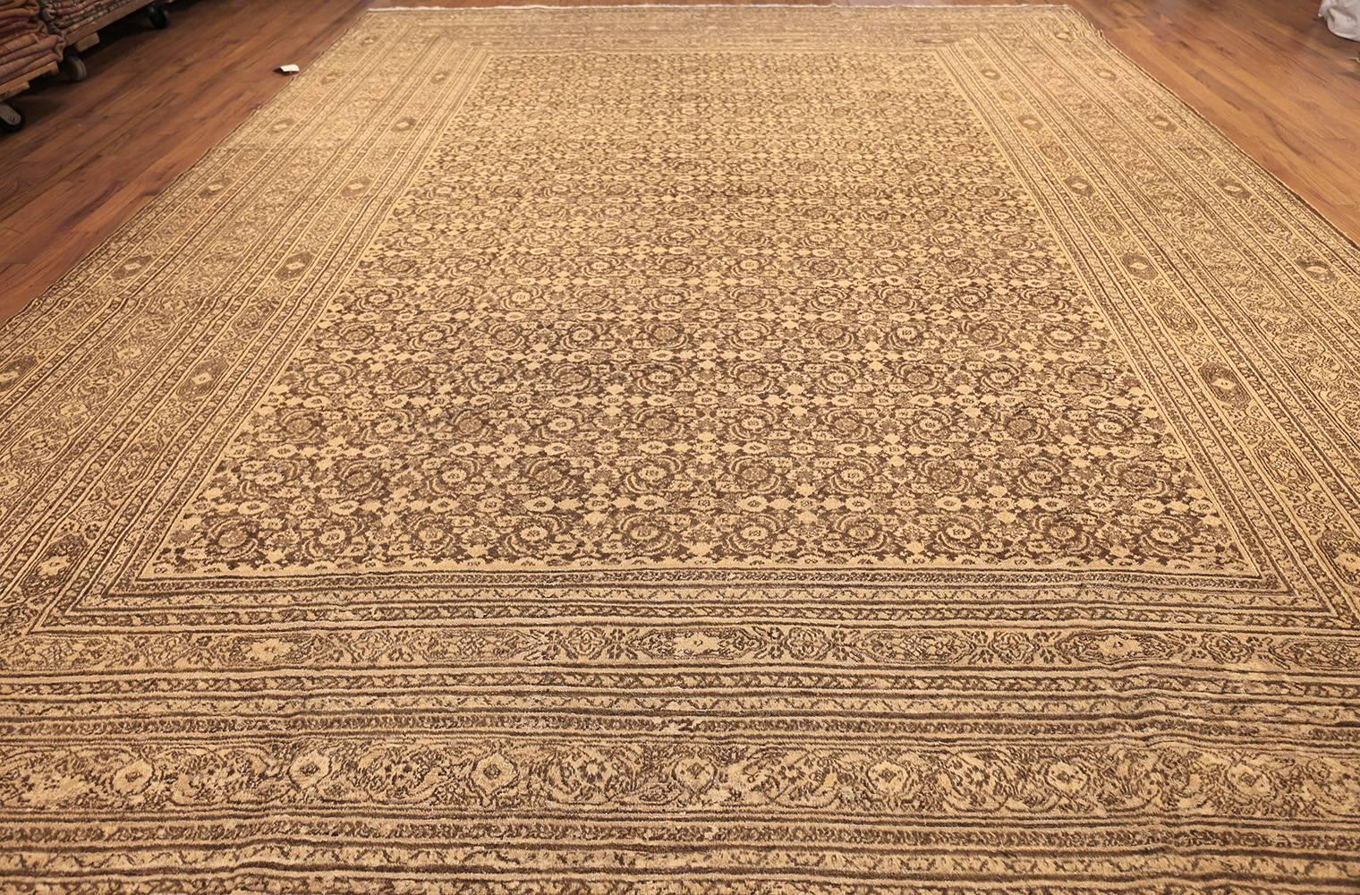 Antique Persian Khorassan Rug. Size: 11 ft 3 in x 16 ft 3 in For Sale 1