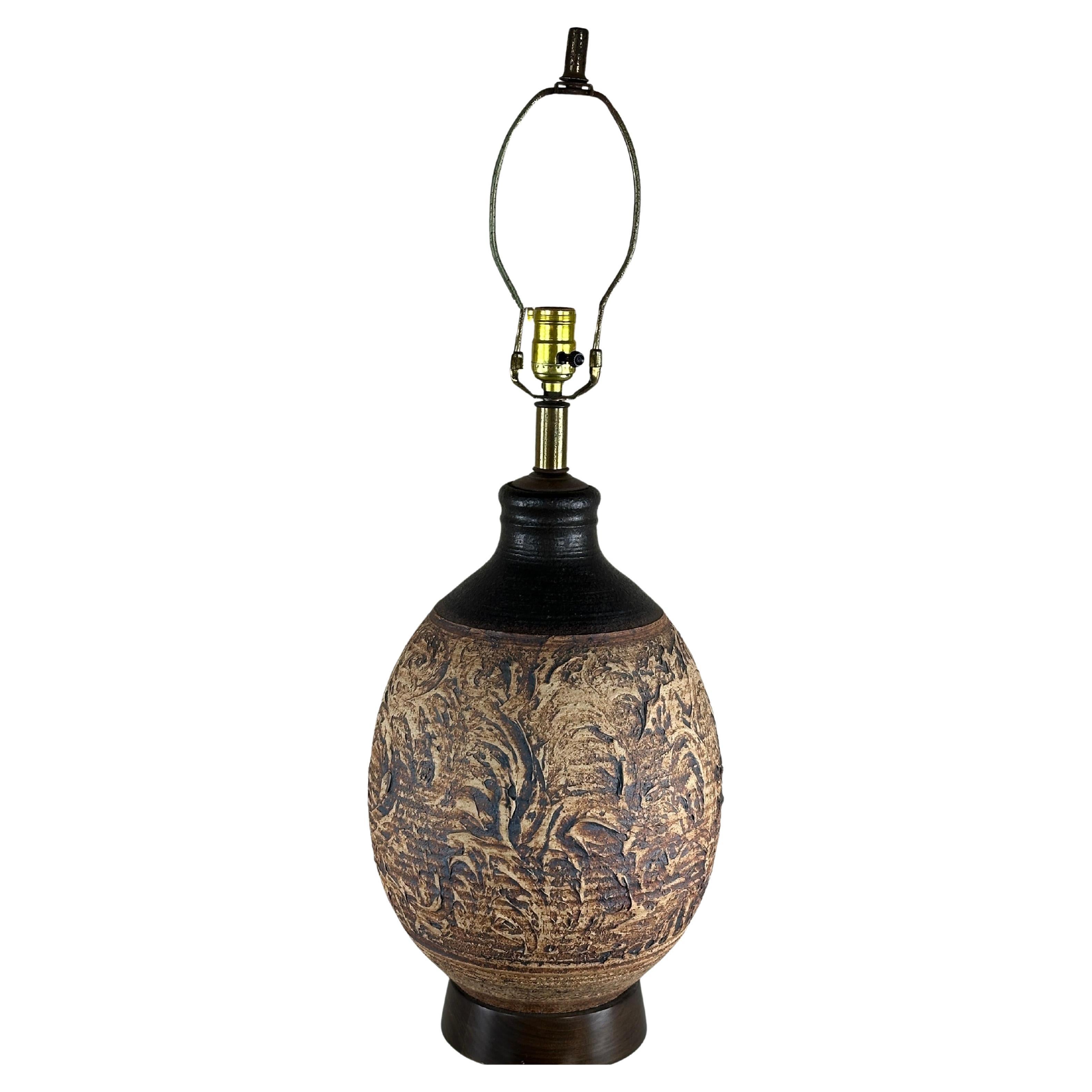 Large Brown Ceramic Table Lamp by California Pottery in the style of Bob Kinzie For Sale