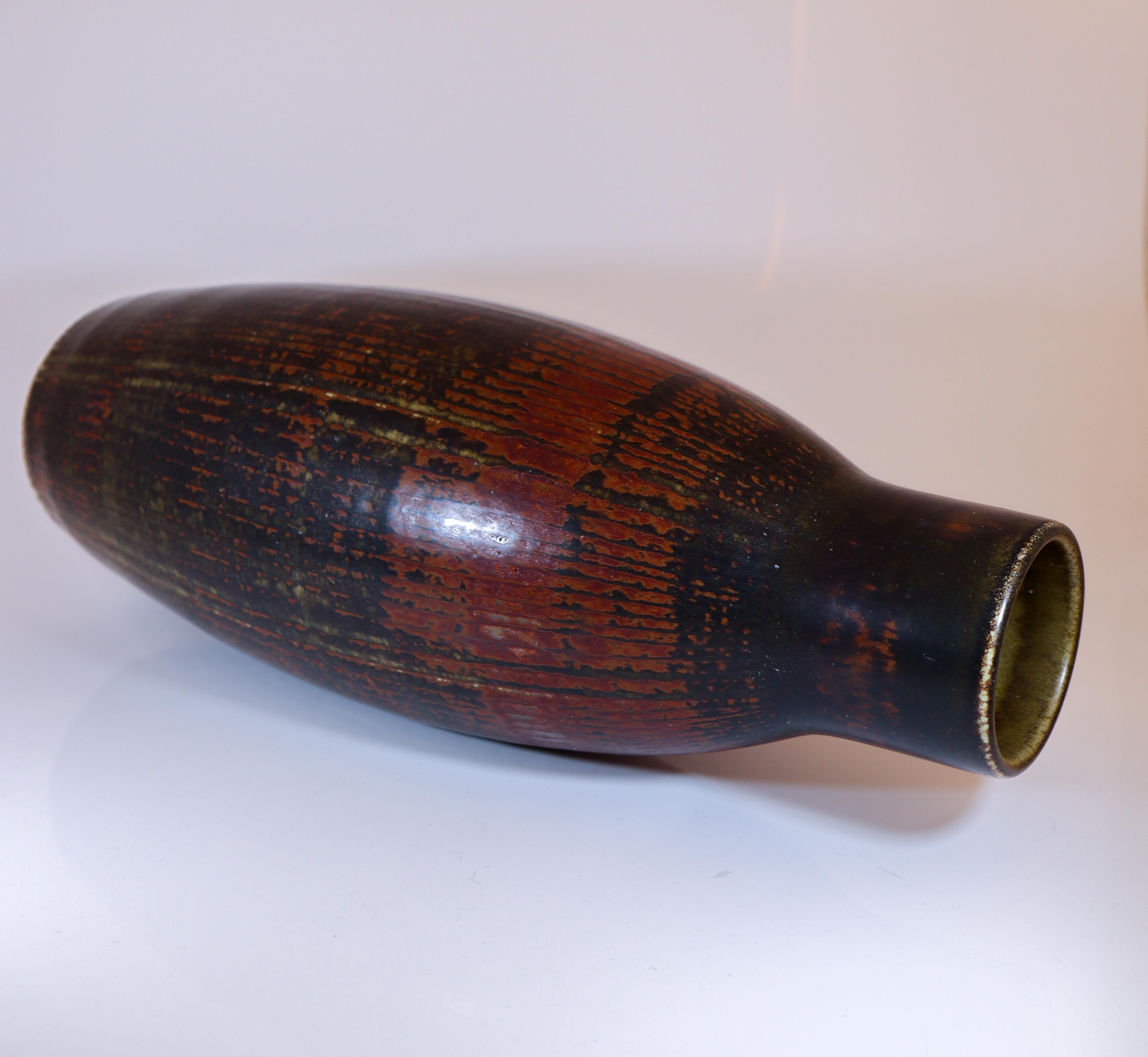 Grès Grand vase en céramique brune - Carl-Harry Stålhane - Rörstrand - Milieu du XXe siècle en vente