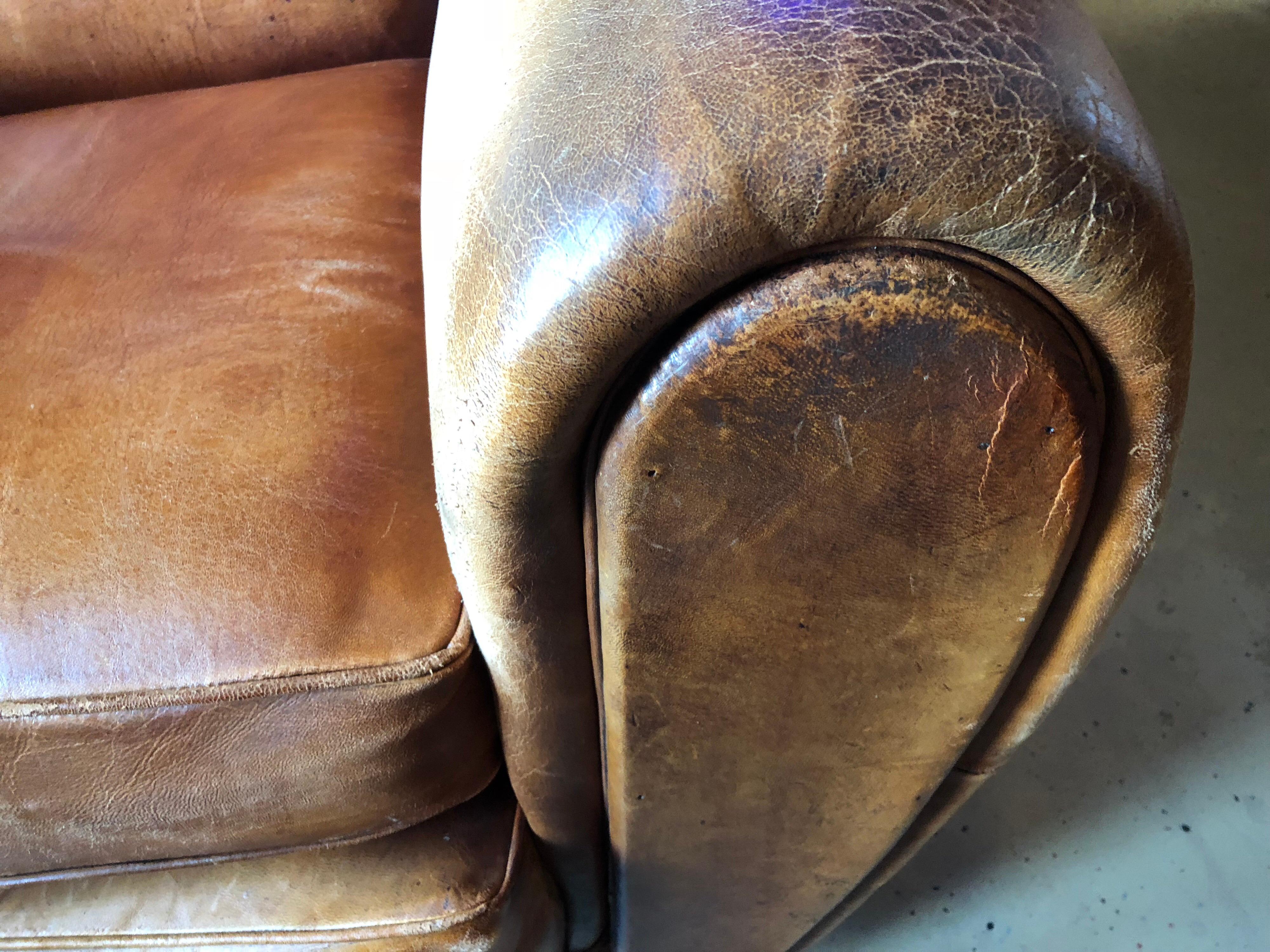 Large Brown Cognac Club Armchair Original Used Leather Condition im Zustand „Gut“ in Sofia, BG