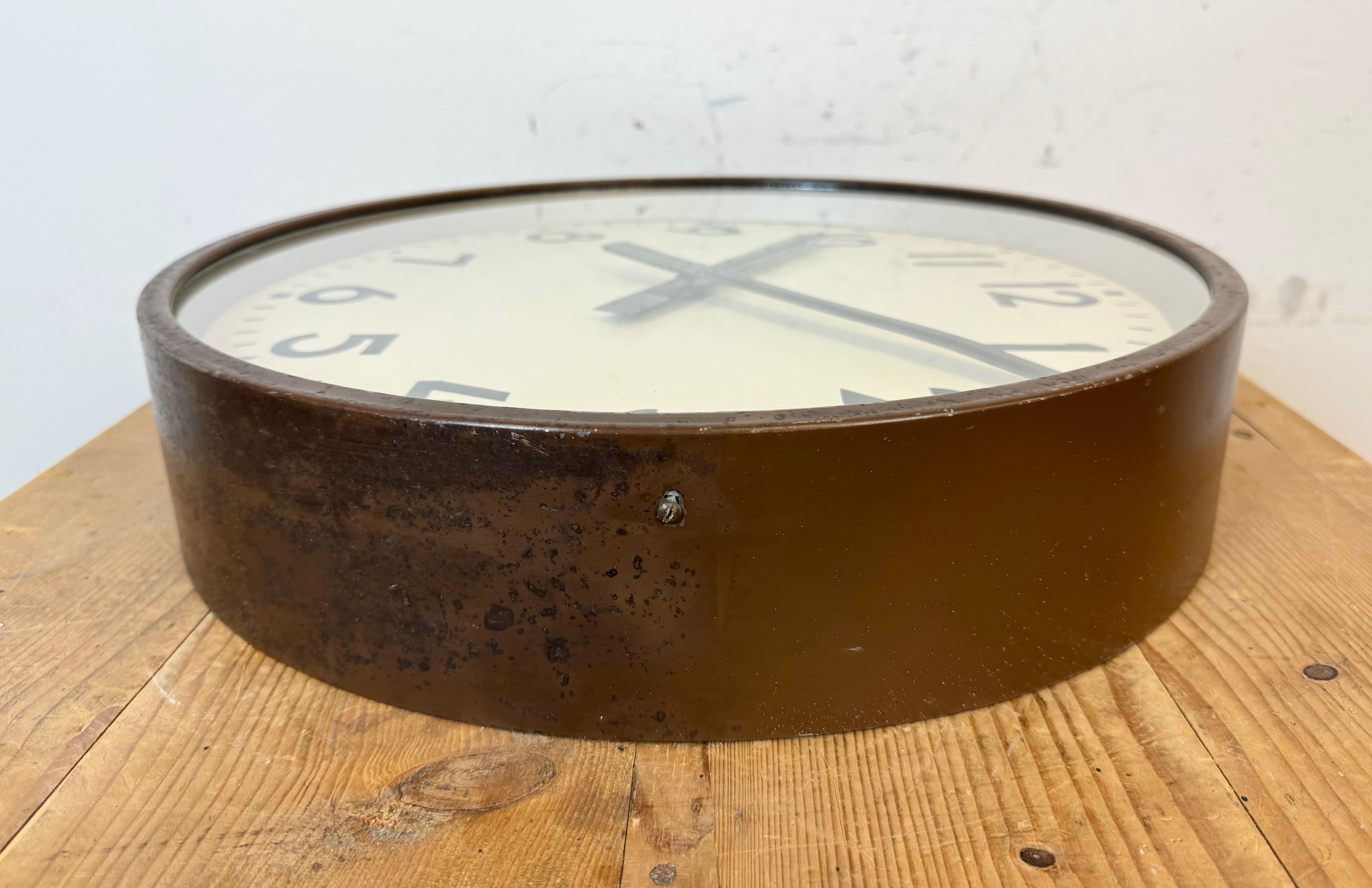 Large Brown Industrial Factory Wall Clock, 1950s For Sale 6