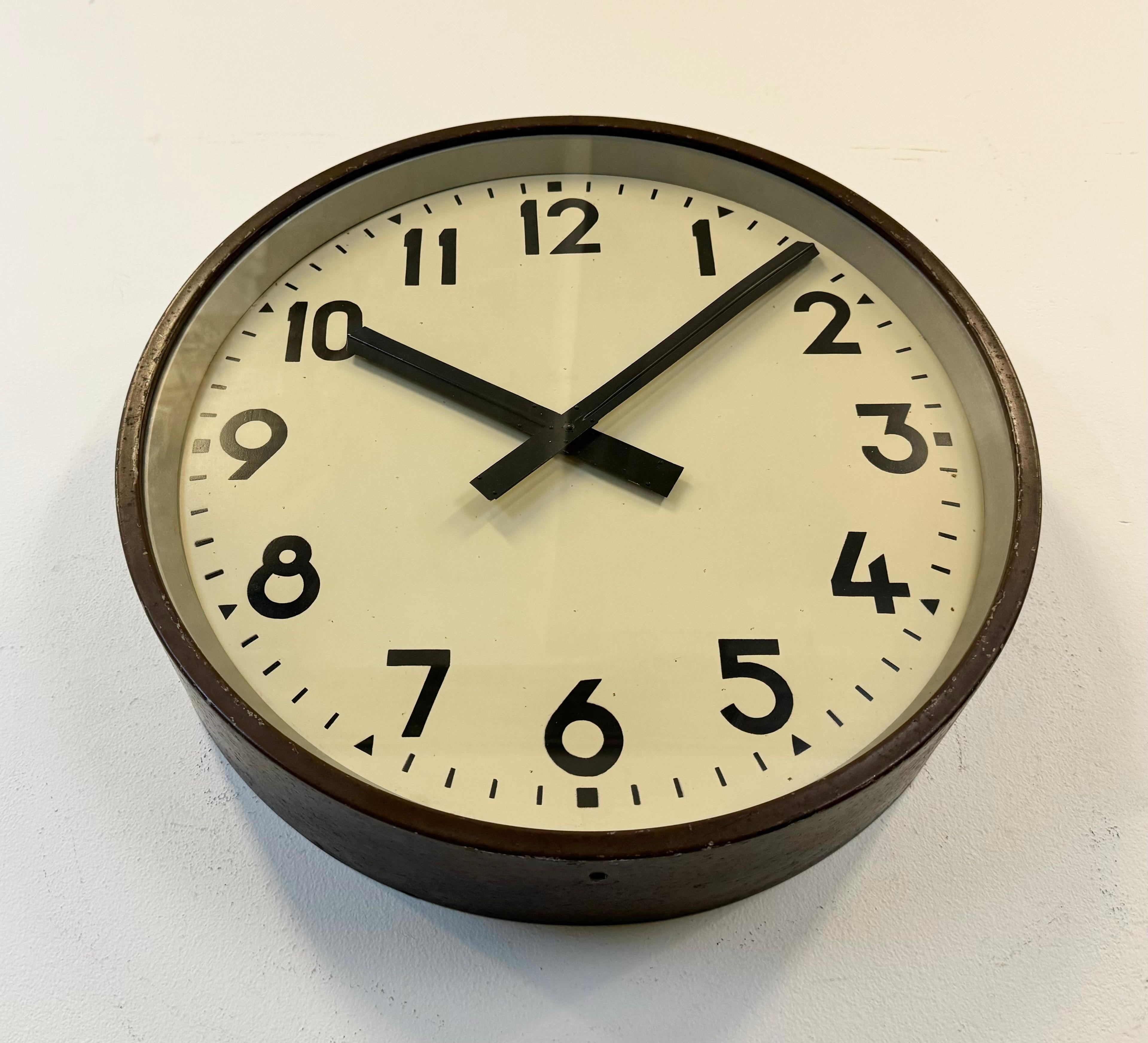 Large Brown Industrial Factory Wall Clock, 1950s For Sale 1