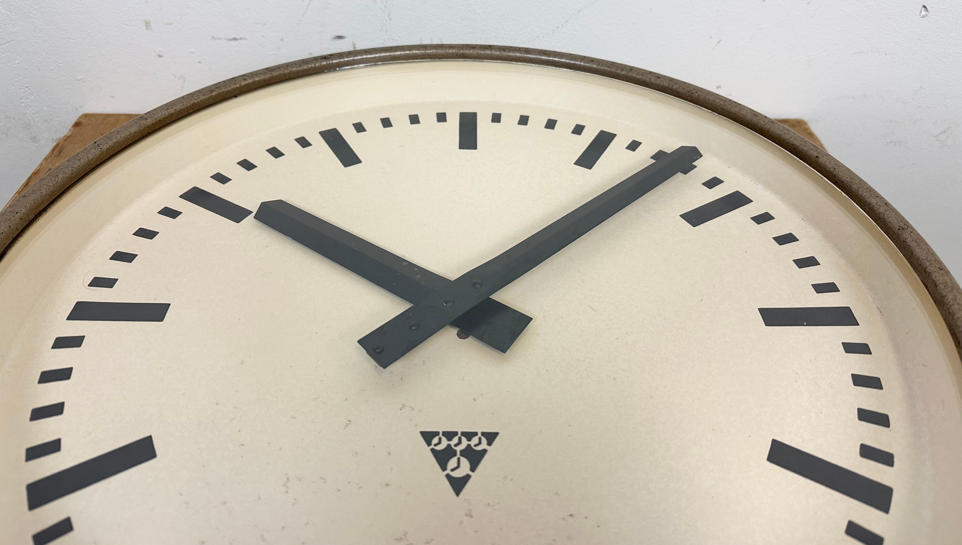 Large Brown Industrial Factory Wall Clock from Pragotron, 1960s 1