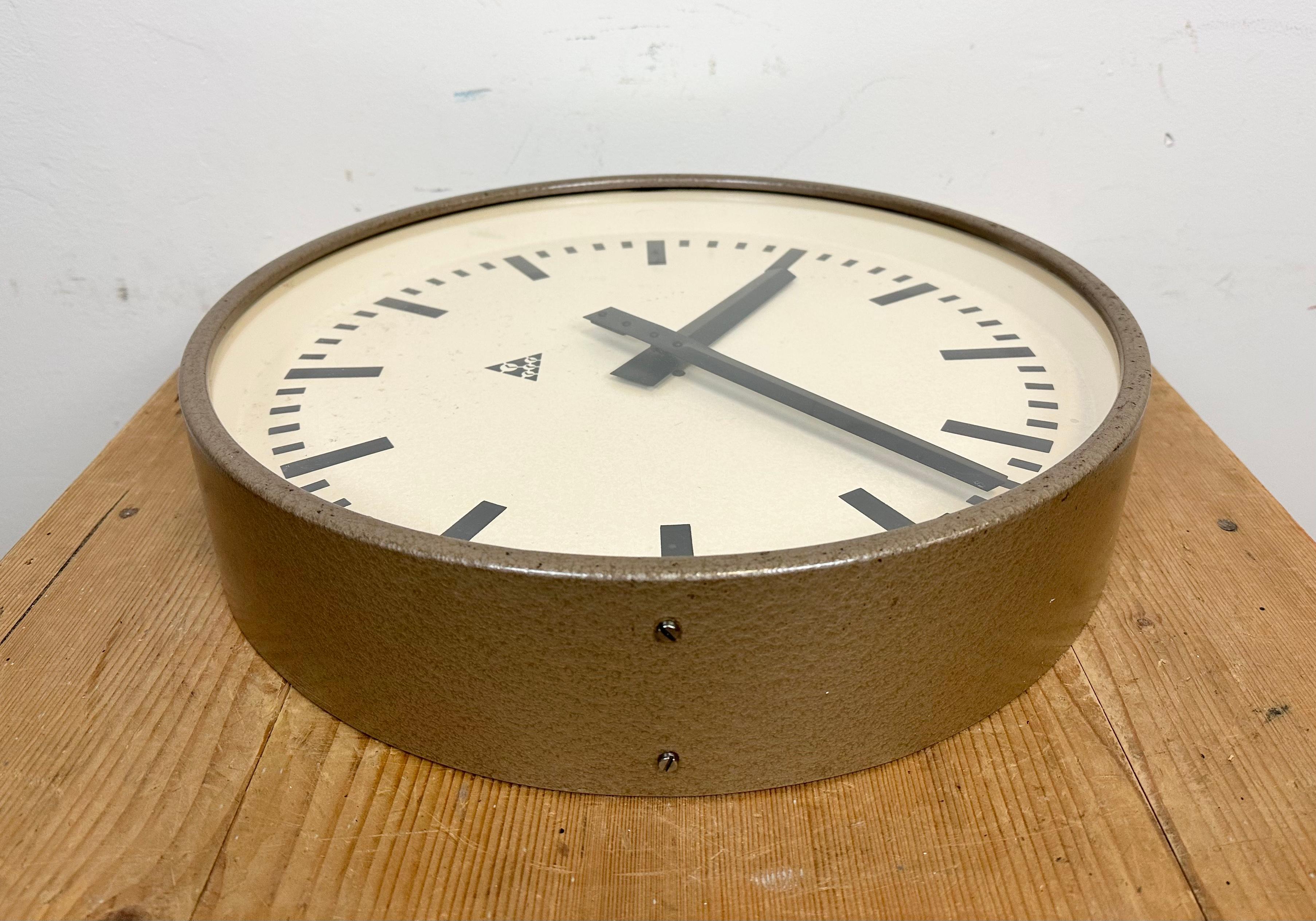 Large Brown Industrial Factory Wall Clock from Pragotron, 1960s 2
