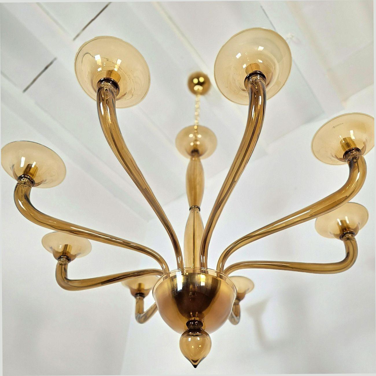 Mid-Century Modern Large brown Murano glass chandelier en vente