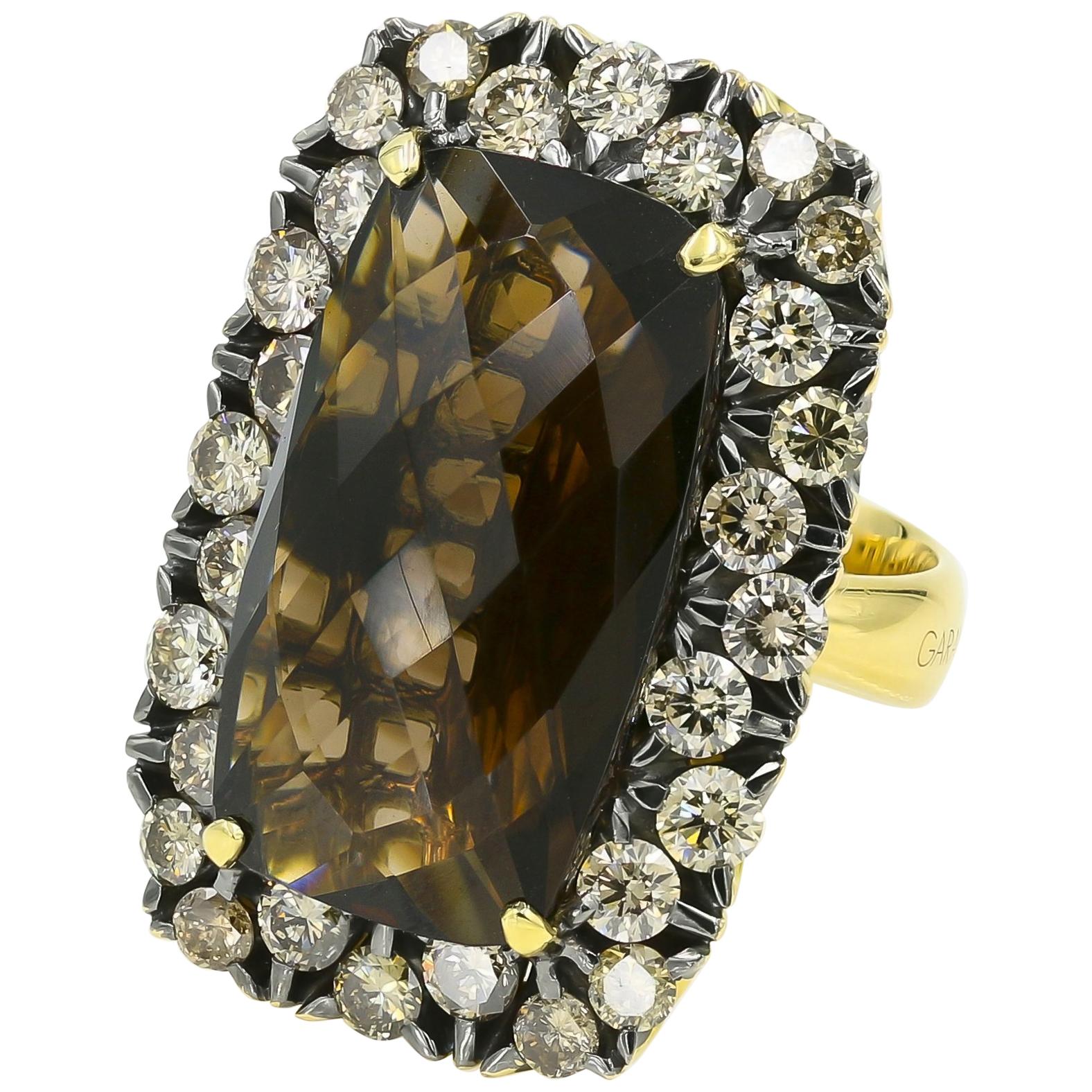 Large Brown Smoky Quartz 16.00cts Ring with Brown Diamonds in 18KYG - Italian For Sale
