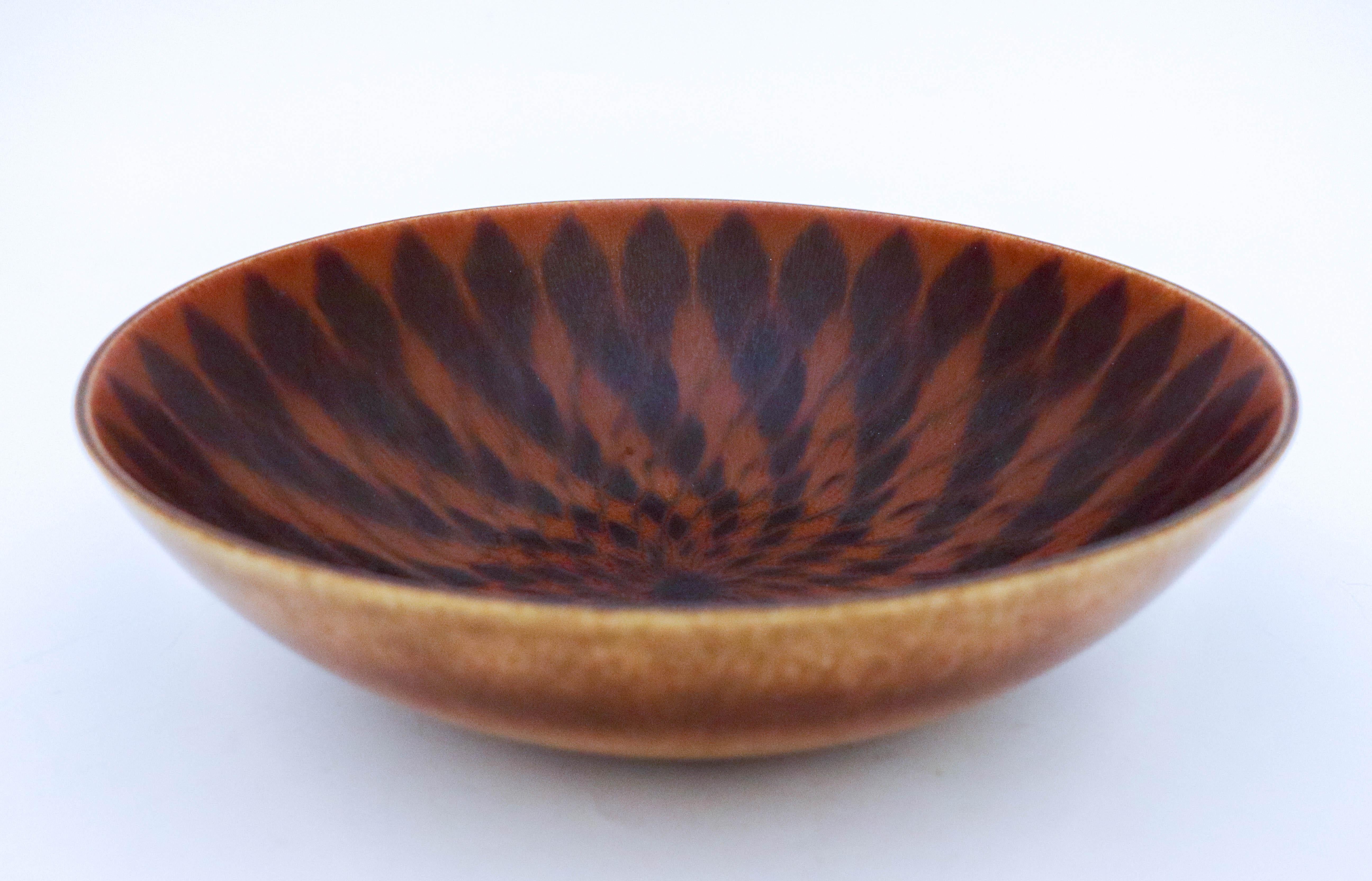 Large Brown Bowl, Berndt Friberg, Gustavsberg, 1958 - Scandinavian Modern In Good Condition For Sale In Stockholm, SE