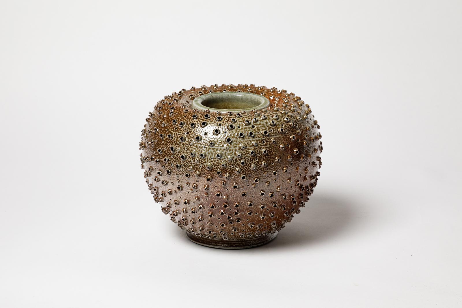 Moderno Grande vaso in ceramica marrone di Dominique Garet La Borne in vendita