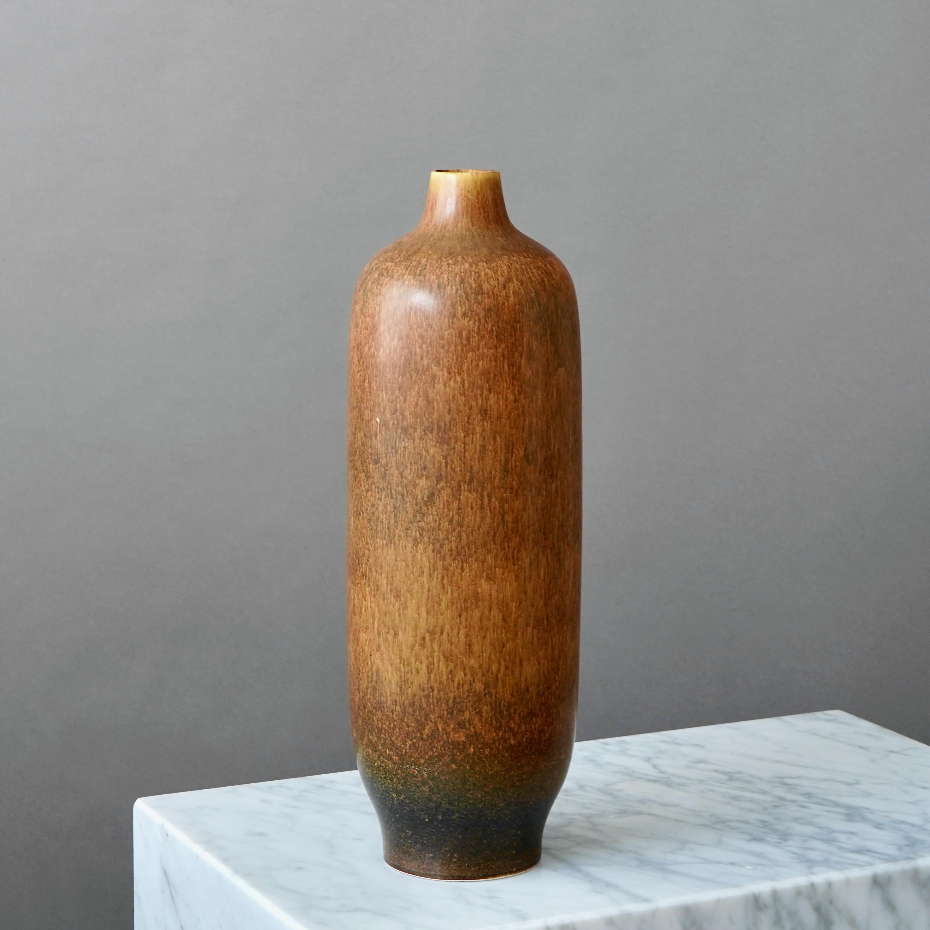 Mid-Century Modern Large Brown Stoneware Floor Vase by Carl-Harry Stalhane, Rorstrand, Sweden 1960s For Sale