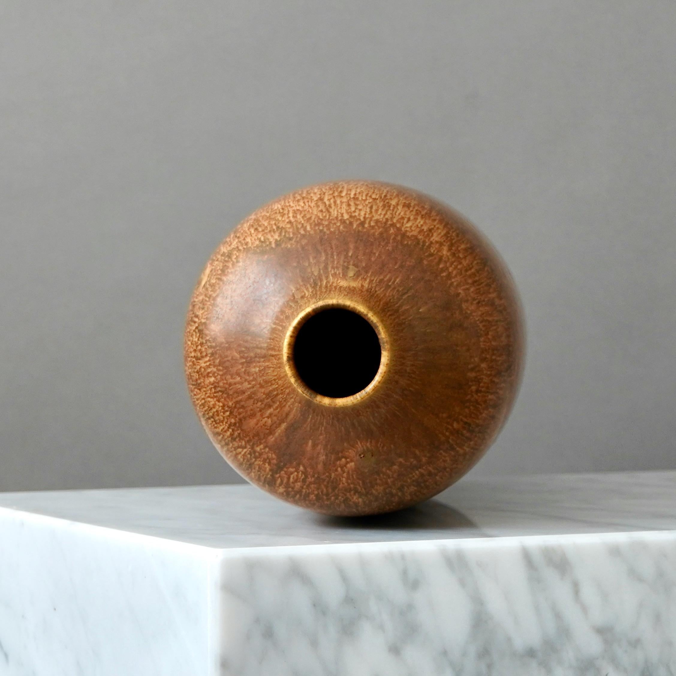 Large Brown Stoneware Floor Vase by Carl-Harry Stalhane, Rorstrand, Sweden 1960s In Good Condition For Sale In Malmö, SE