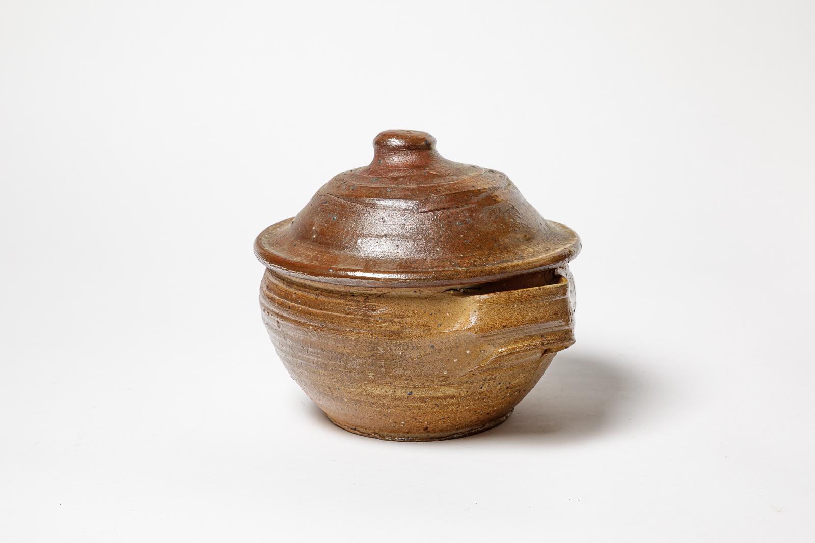 XX secolo Grande scatola o vaso in ceramica marrone in gres cotto di Anne Kjaersgaard La Borne in vendita