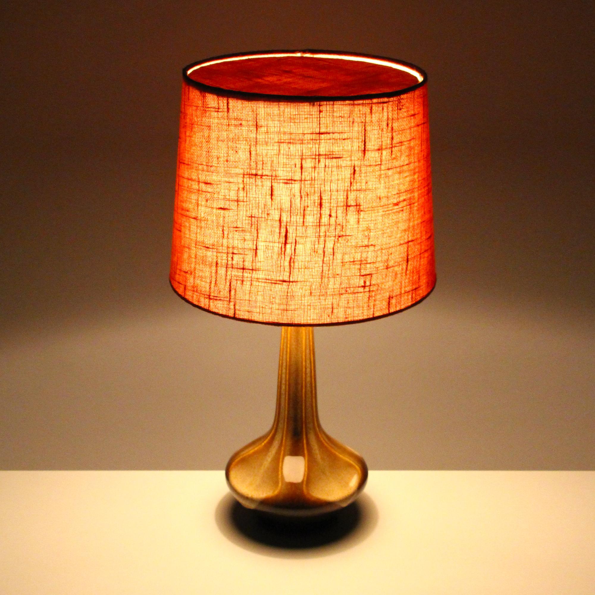 Large Brown Table Lamp by Einar Johansen for Soholm 1960s, with Vintage Shade In Good Condition In Brondby, Copenhagen