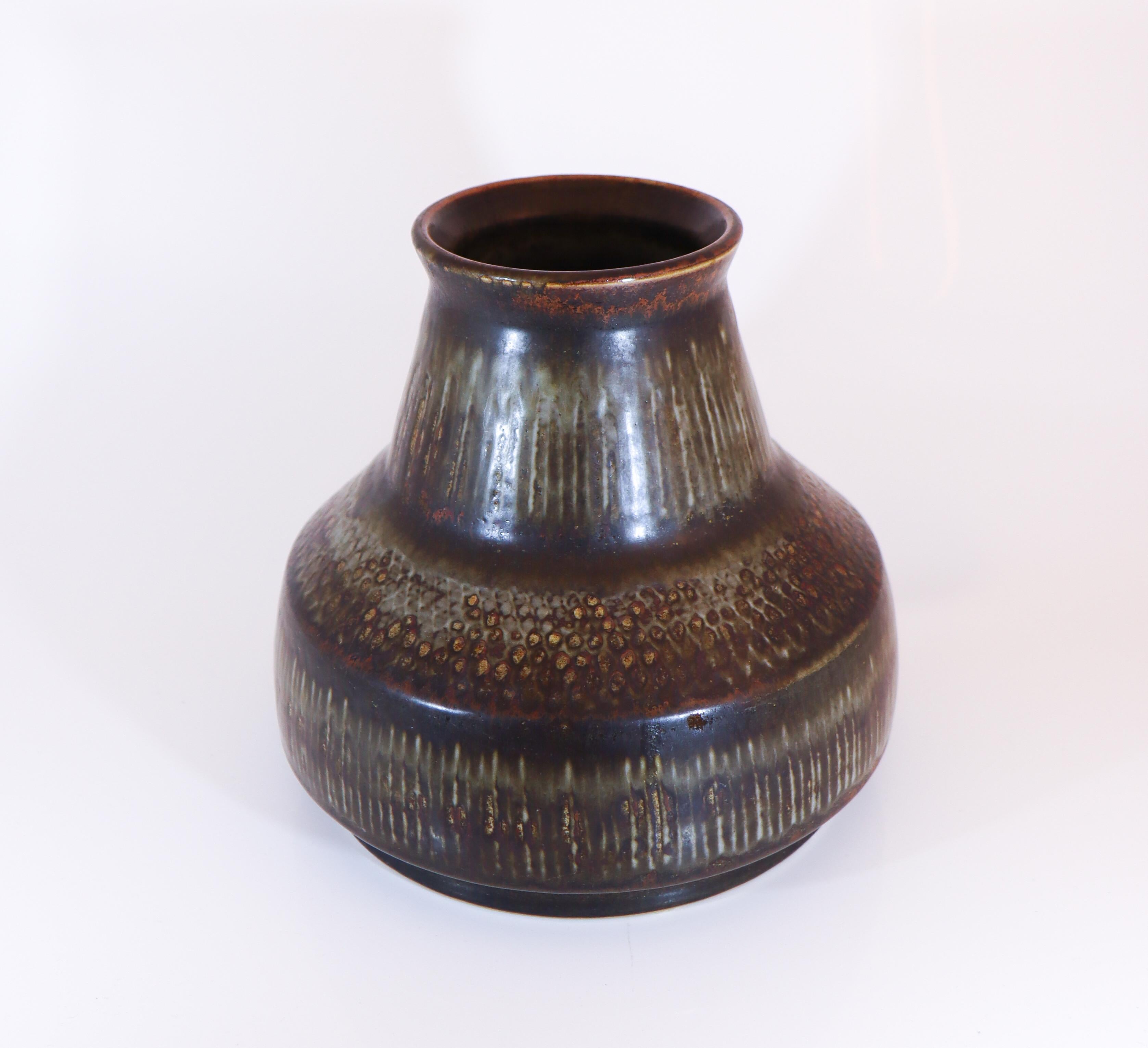 Svedese Vaso grande marrone unico - Carl-Harry Stålhane  - Rörstrand in vendita