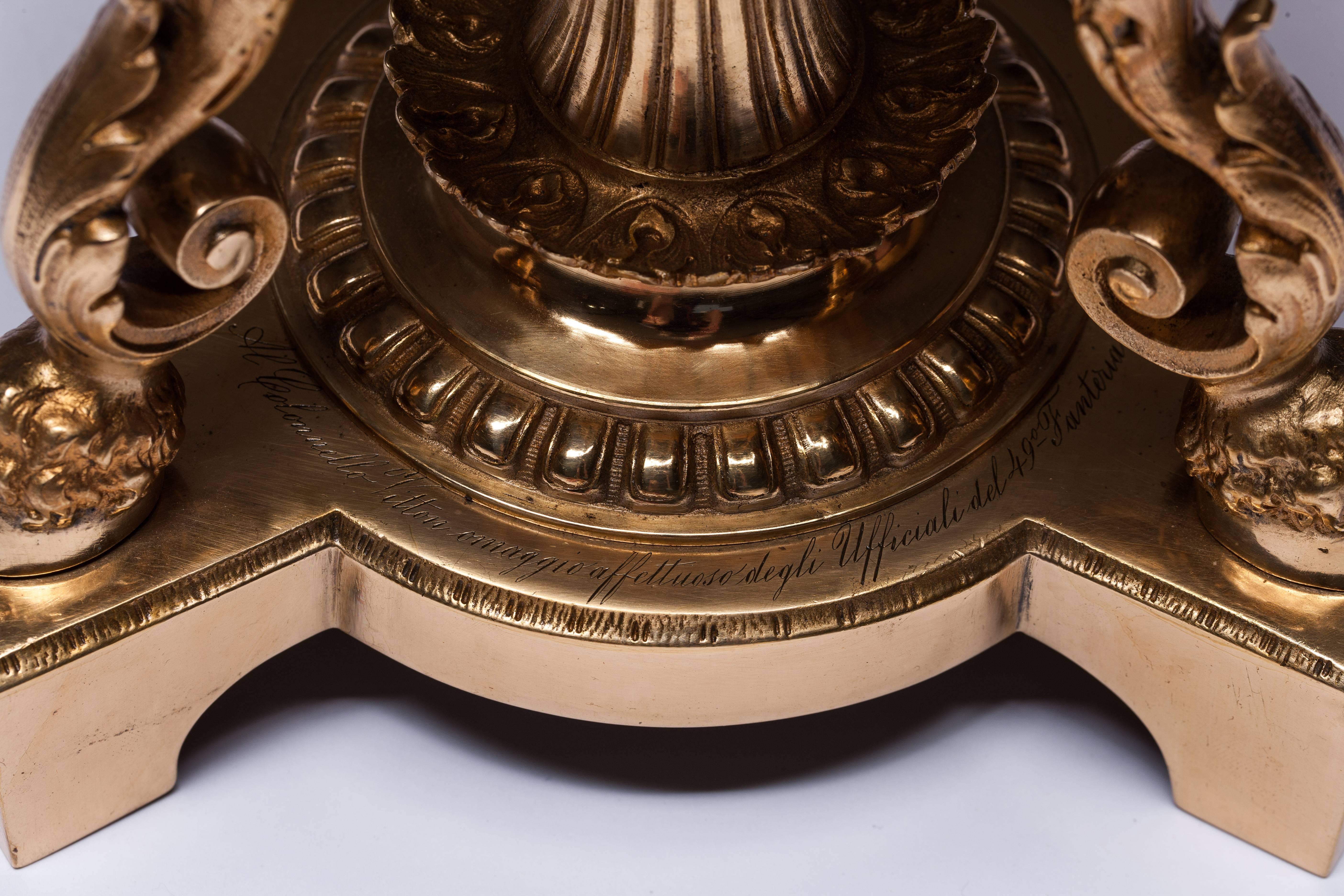 Large Brûle Perfume Bronze, Gilded, Three-Sided Grooved Base For Sale 3